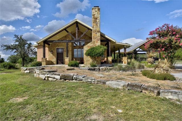 633 Trails End Rd