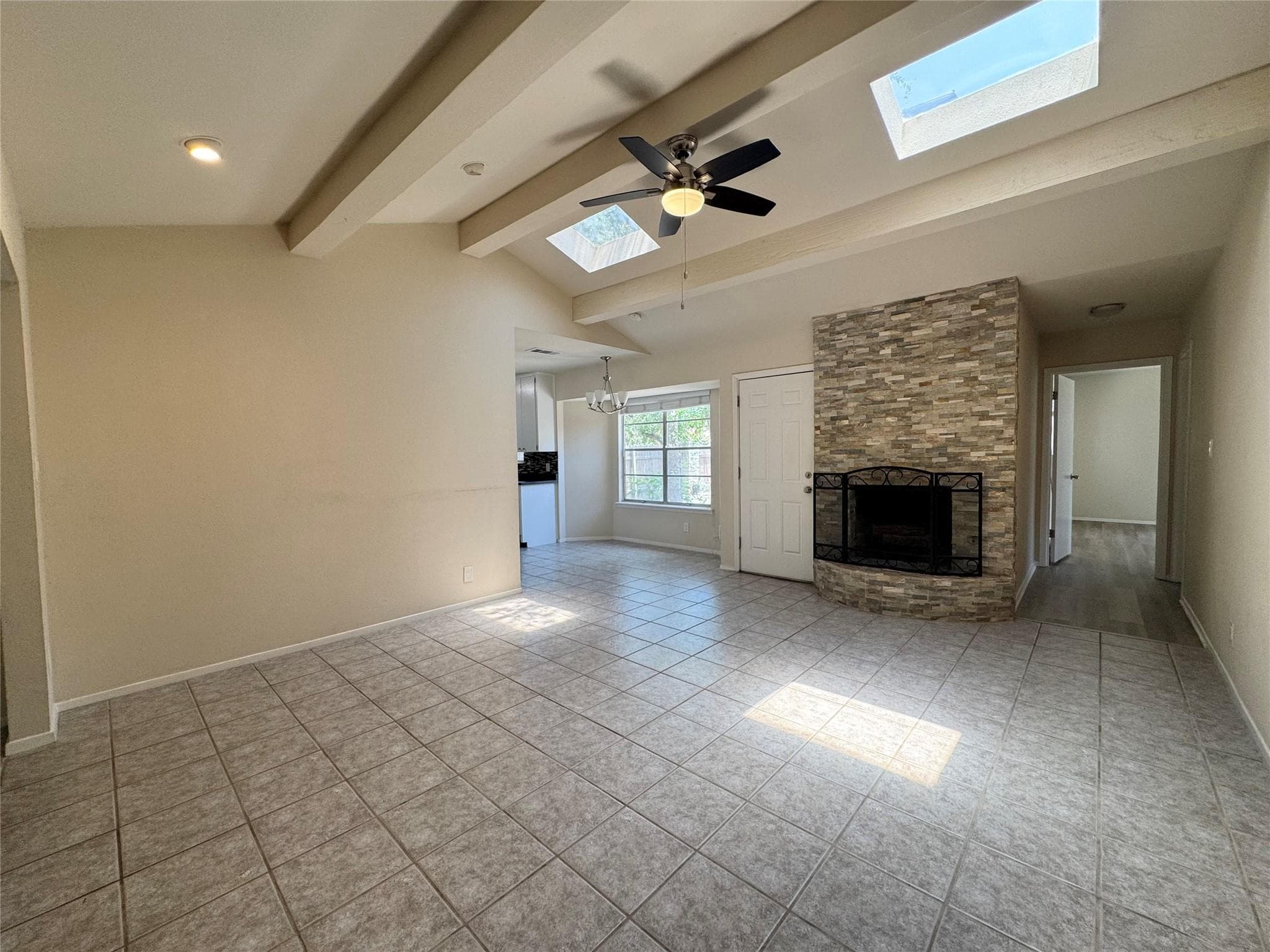 7101  Twisted Oaks Dr