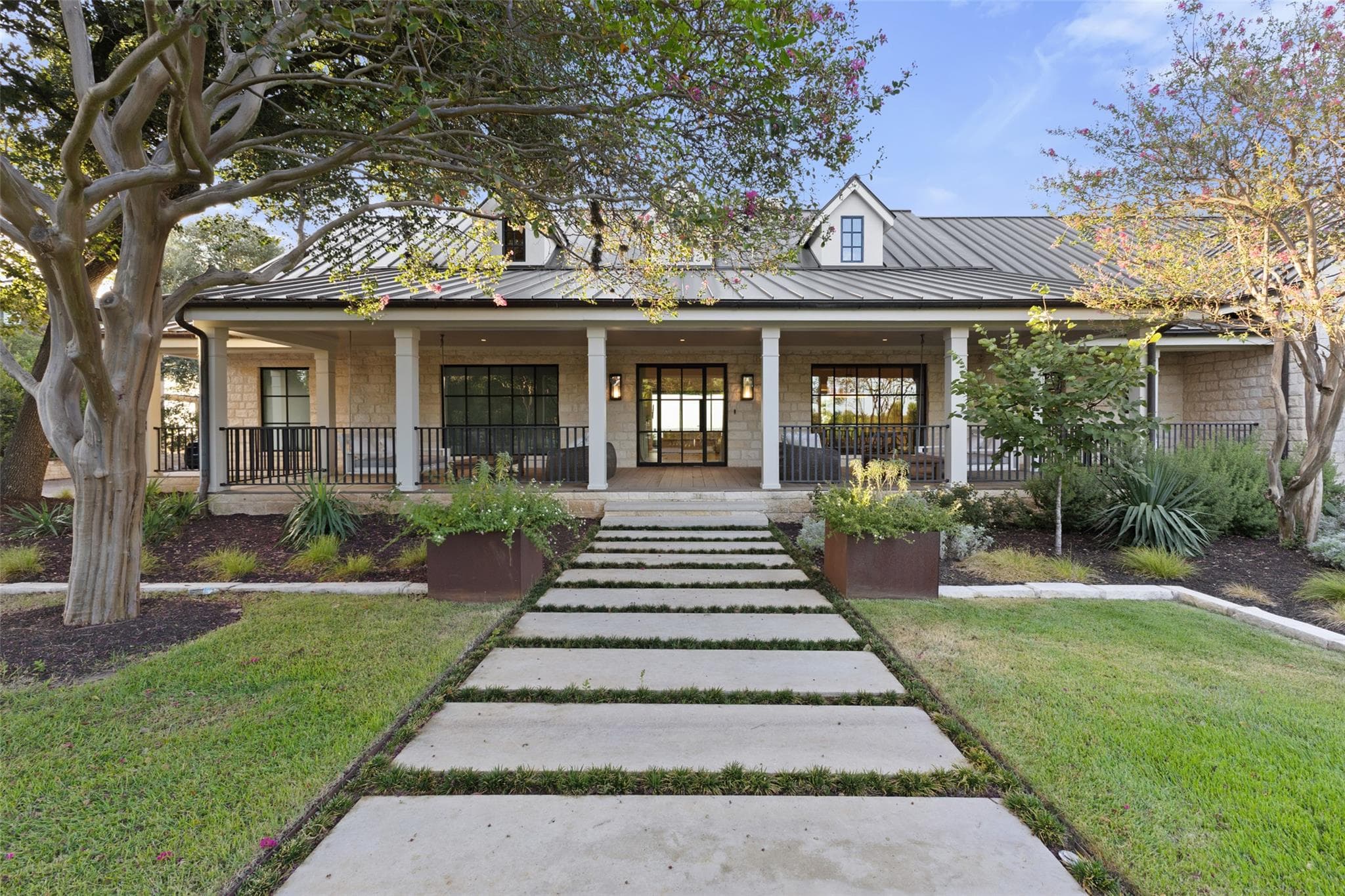 24  Cousteau Ln