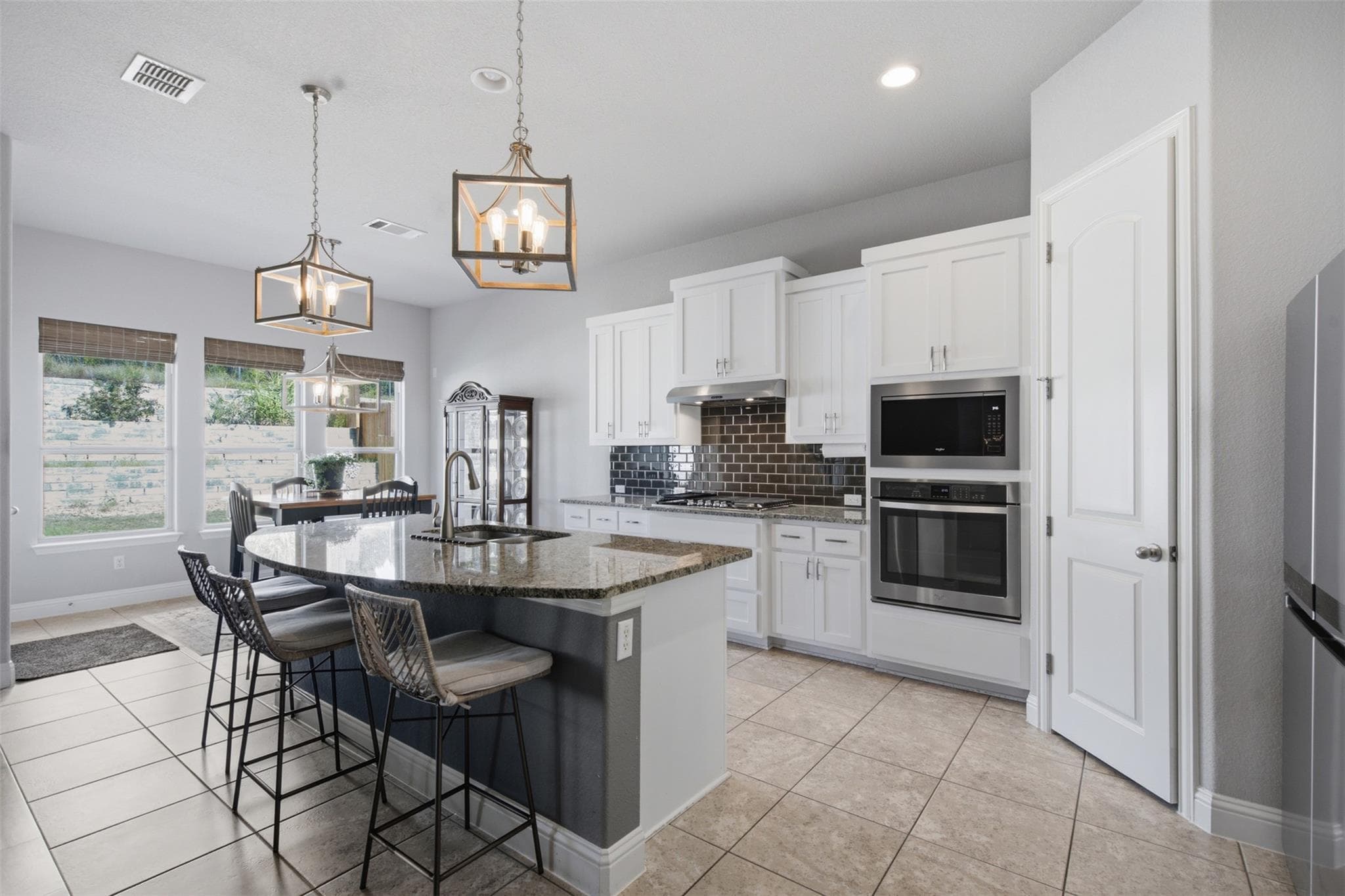 324  Stoney Point Rd