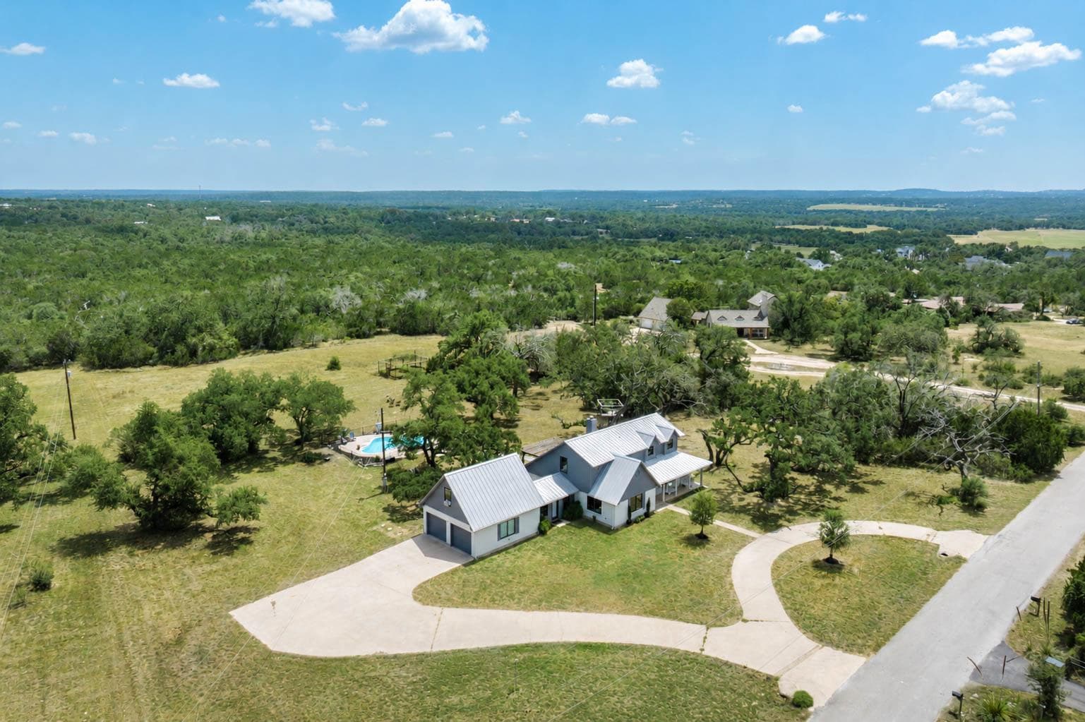400 Oak Springs Dr