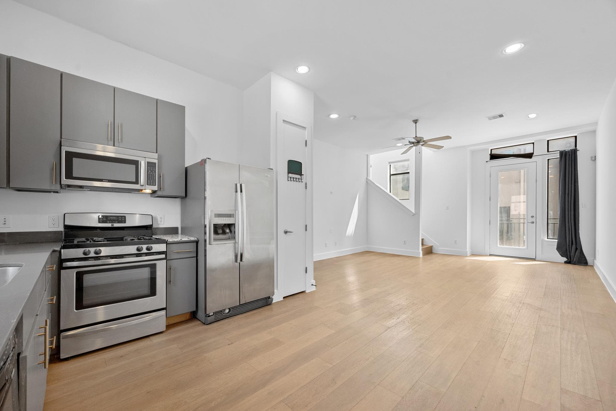 6000 S Congress Ave  #503