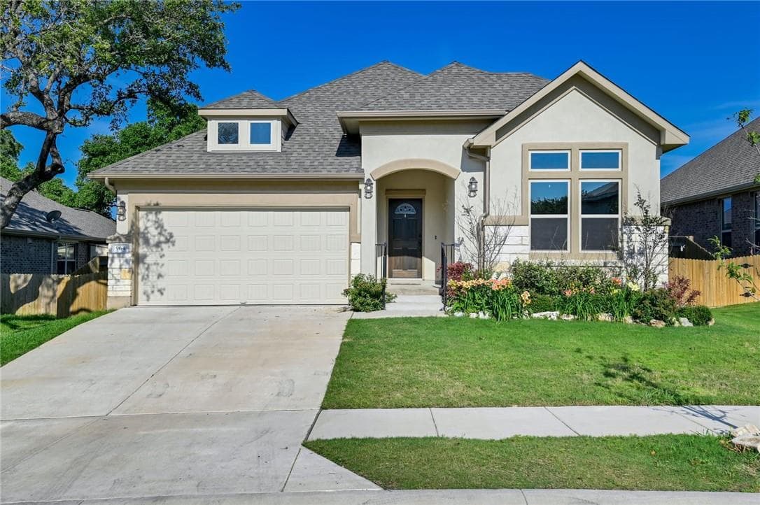 964  Naranjo Dr