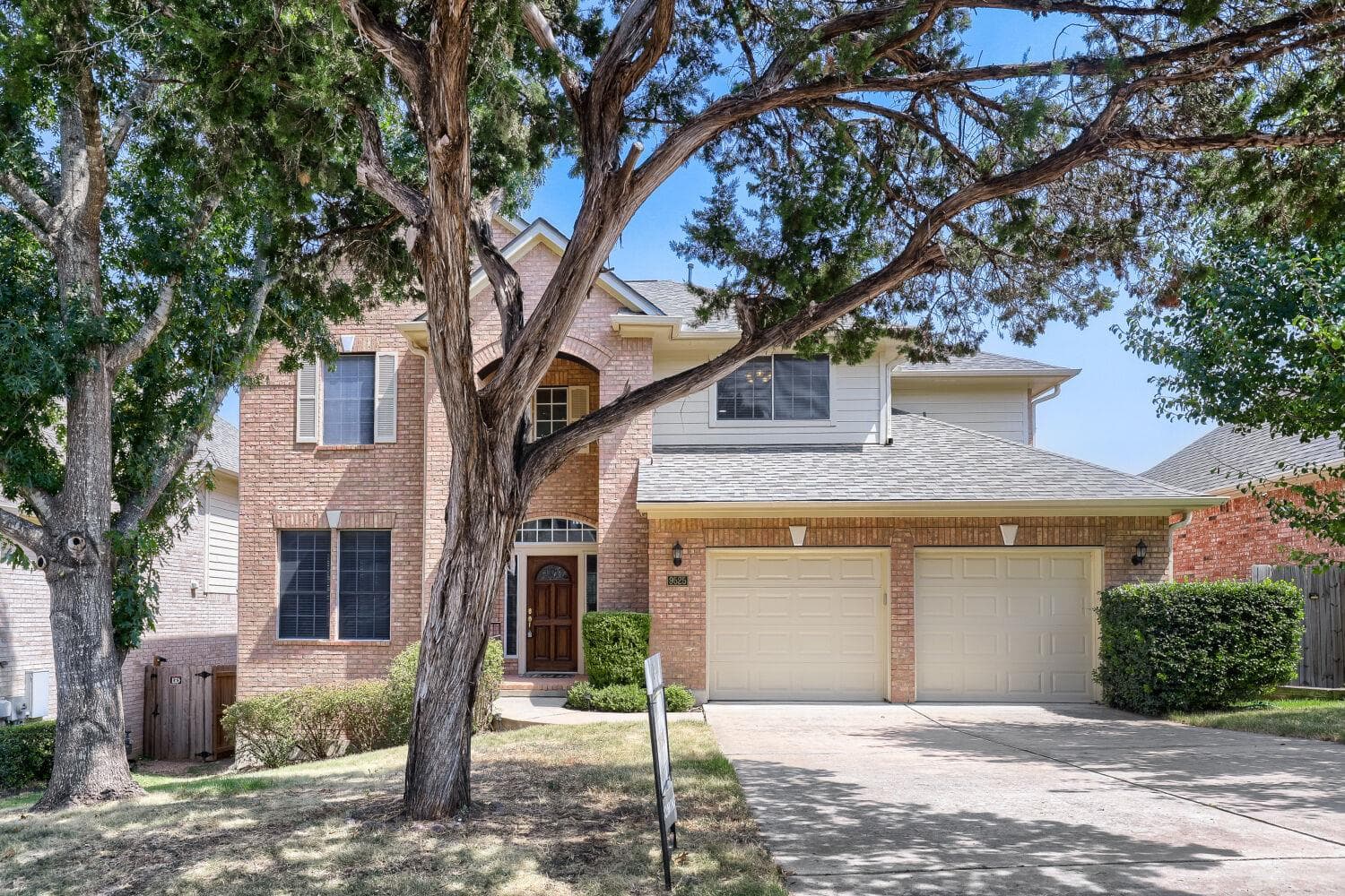 9525  Aire Libre Dr
