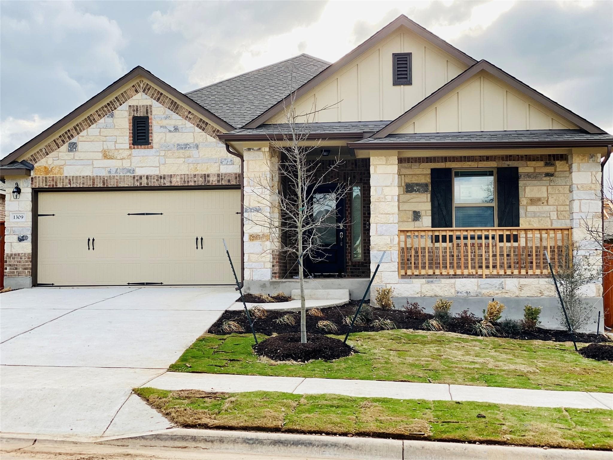 1309  Terrace View Dr