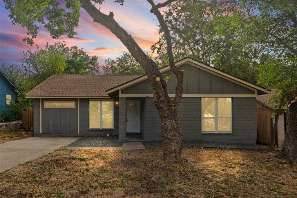5307 Village Trl