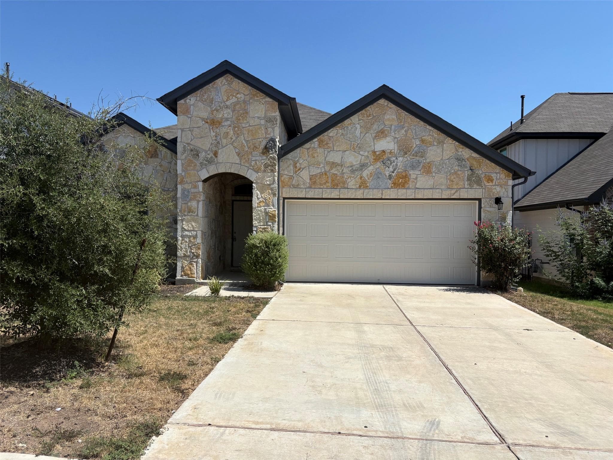 185  Munk Ln