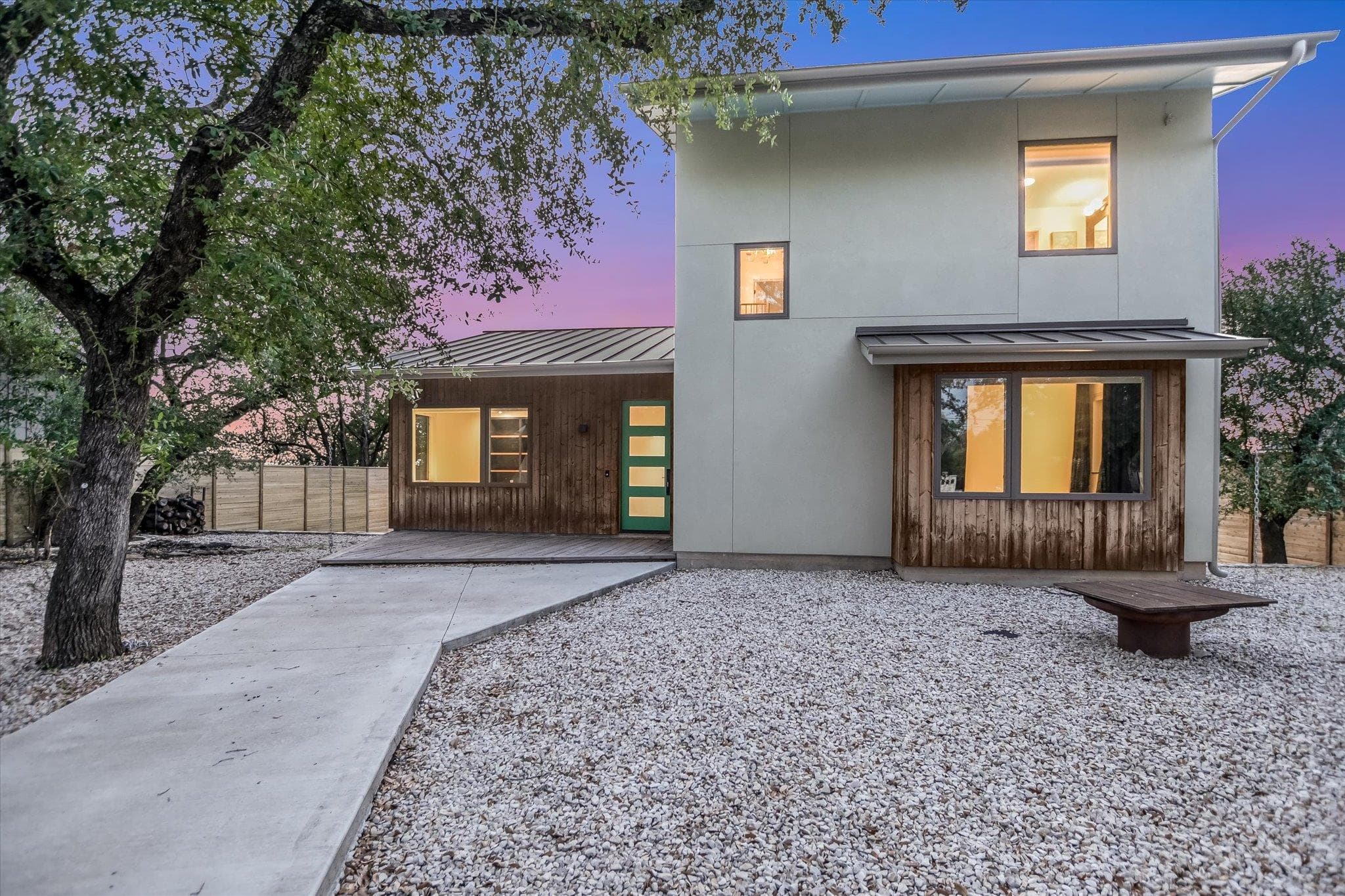 13  Meridian Dr