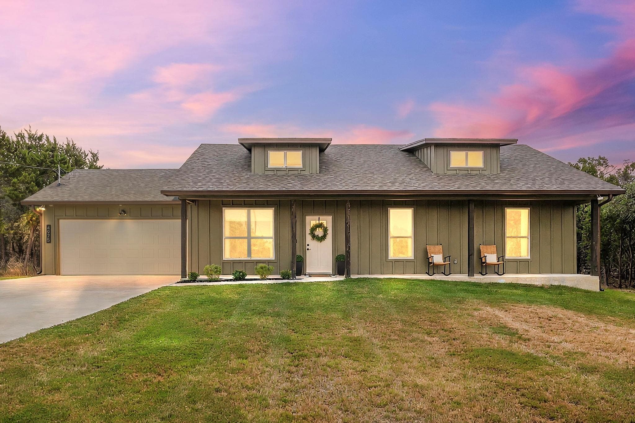 4975  Goliad Dr