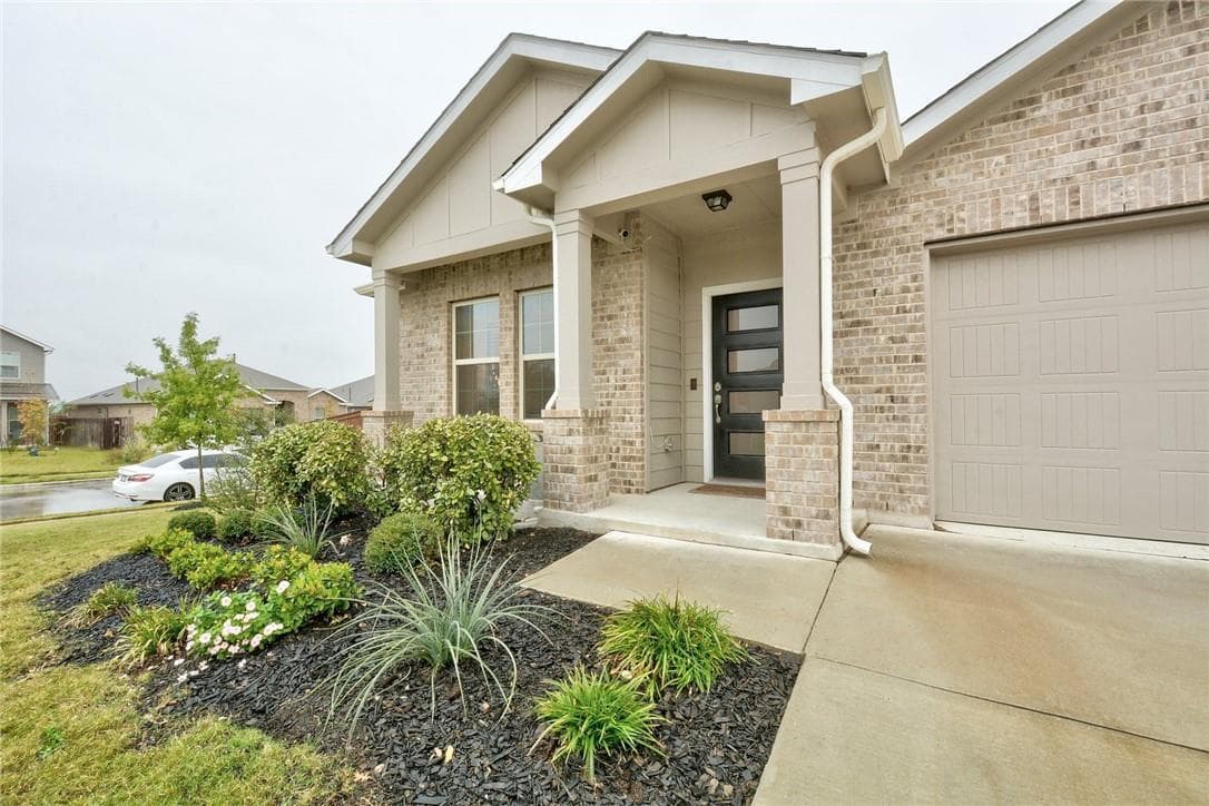 15400 Summer Ray Dr