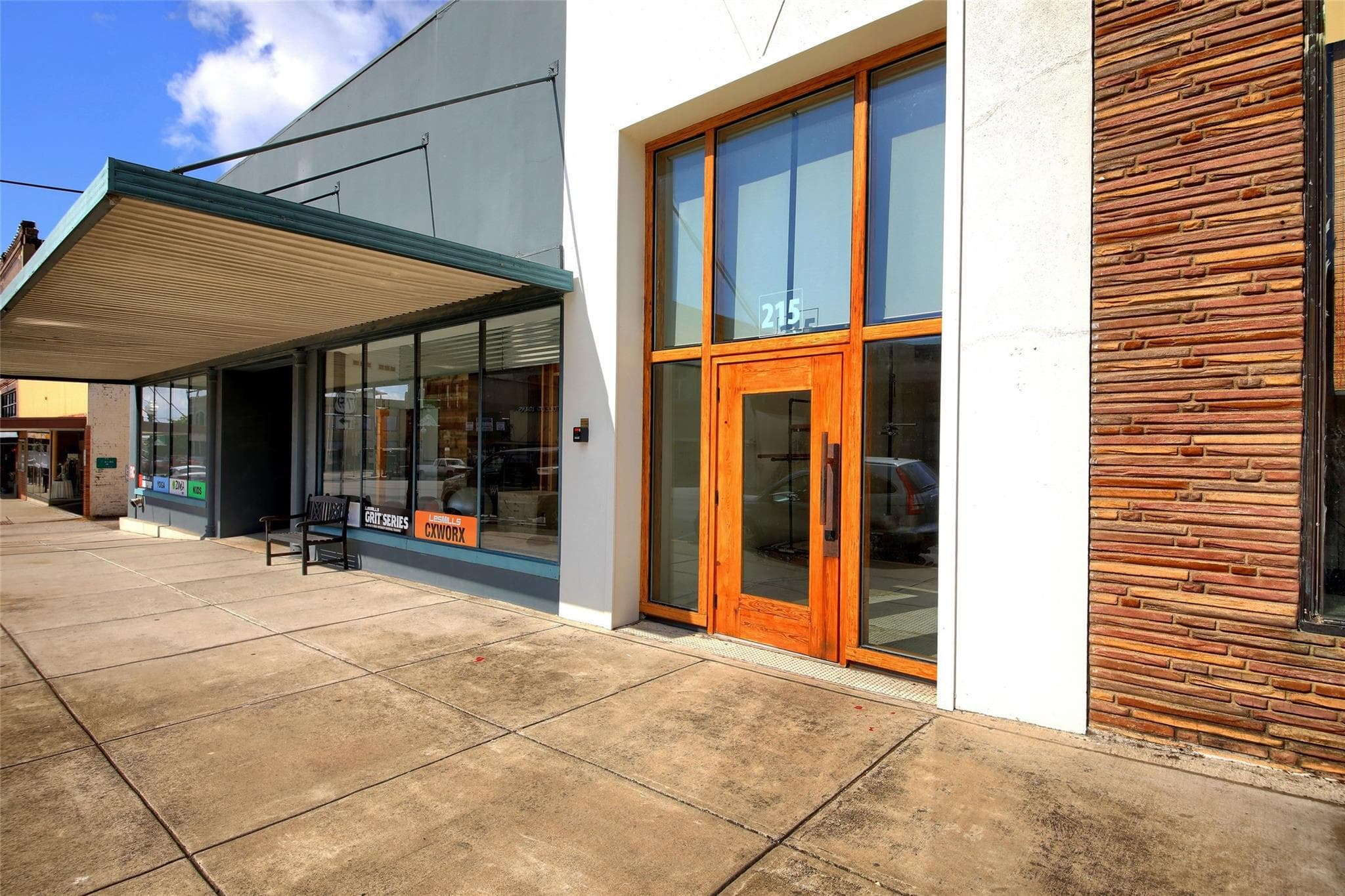 215 N Main St