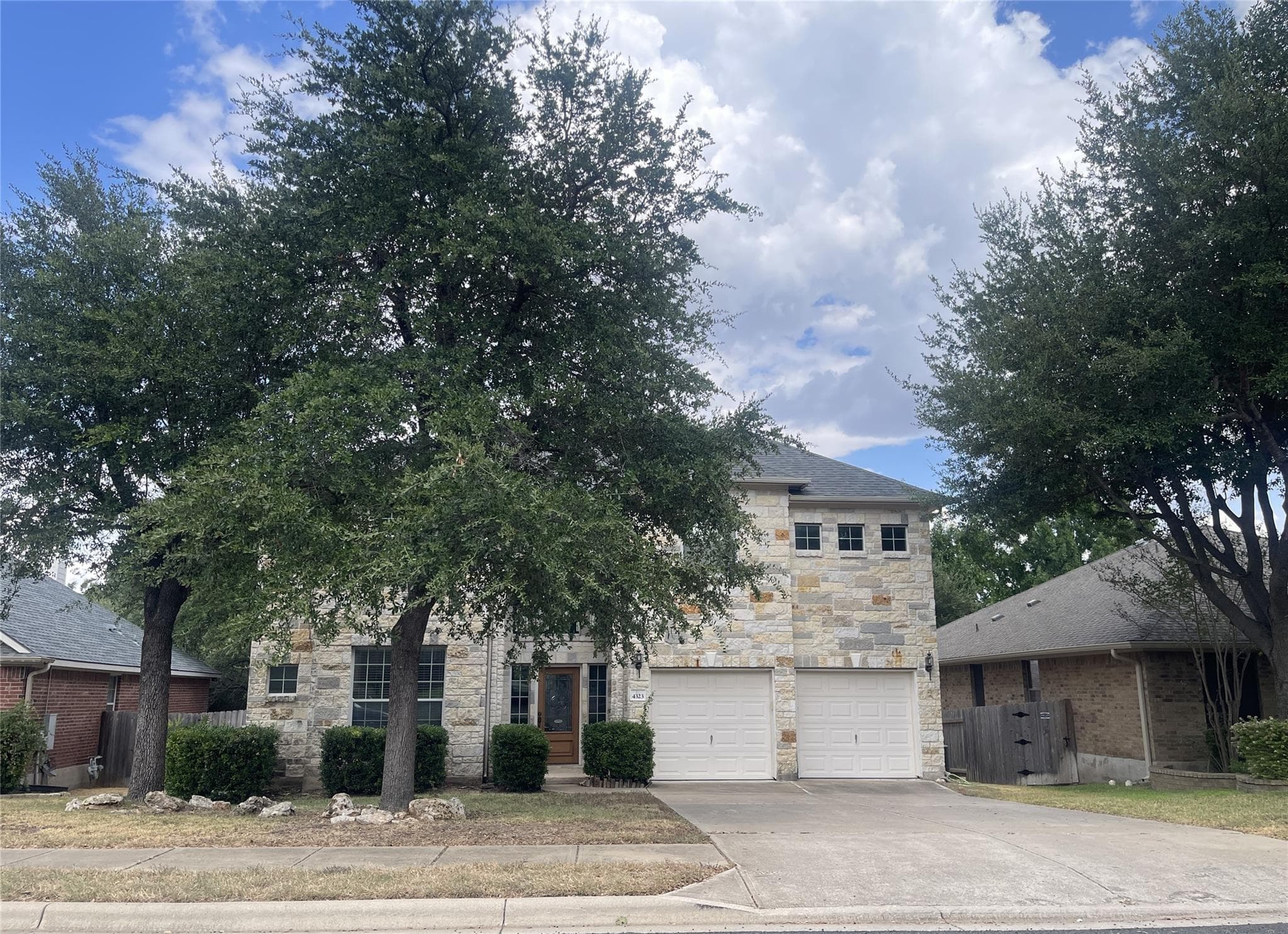 4323  Angelico Ln