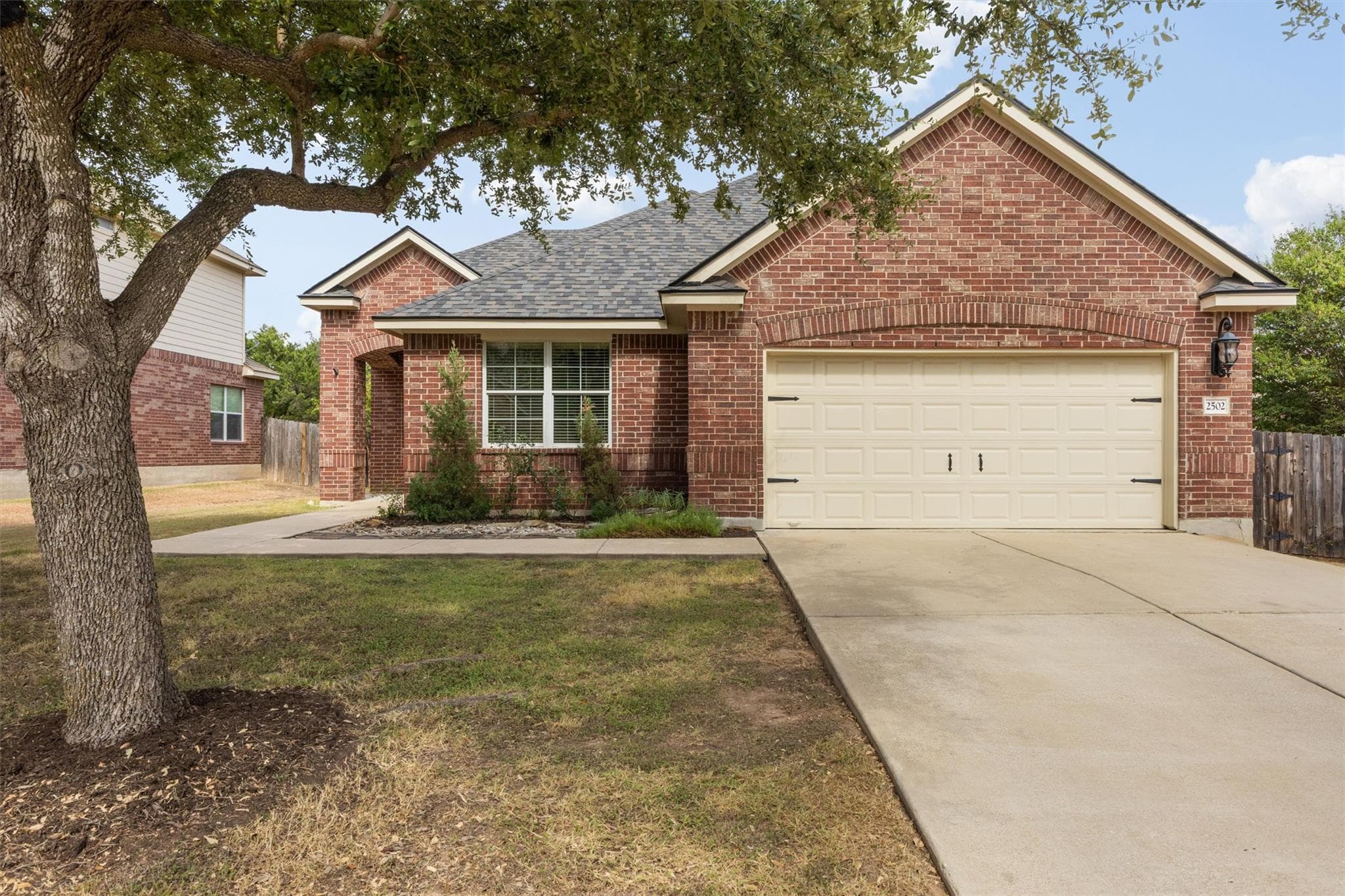 2502  White Stallion Way