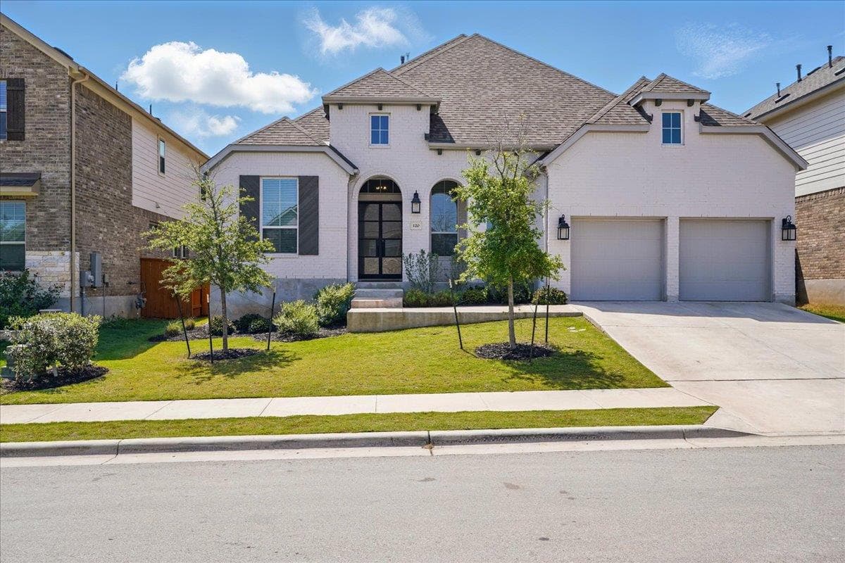 120  Shady Spring Trl