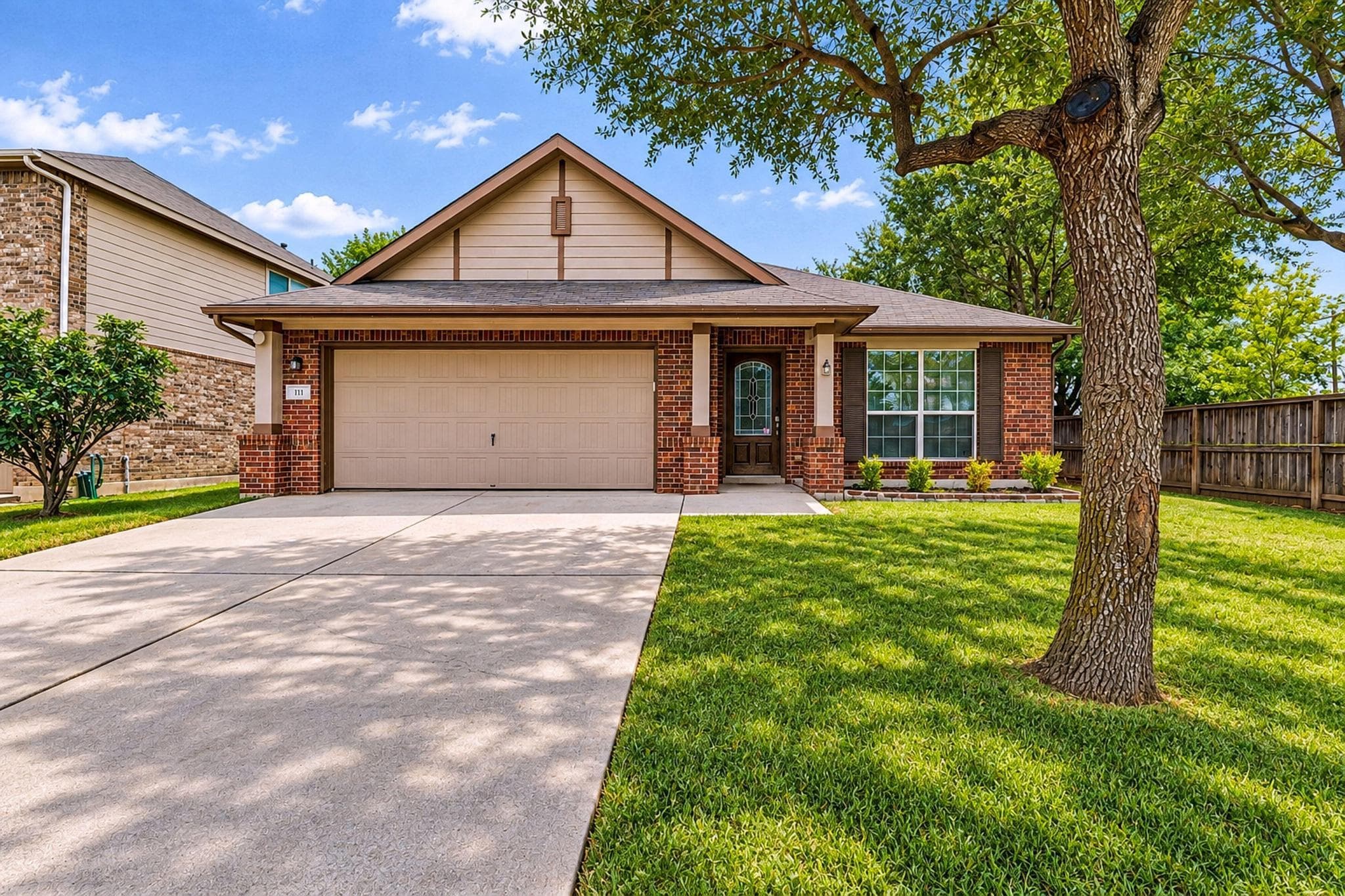 111 Sandstone Trl