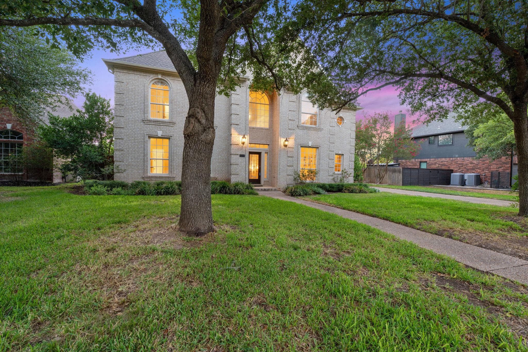5204  Deerwood Ct