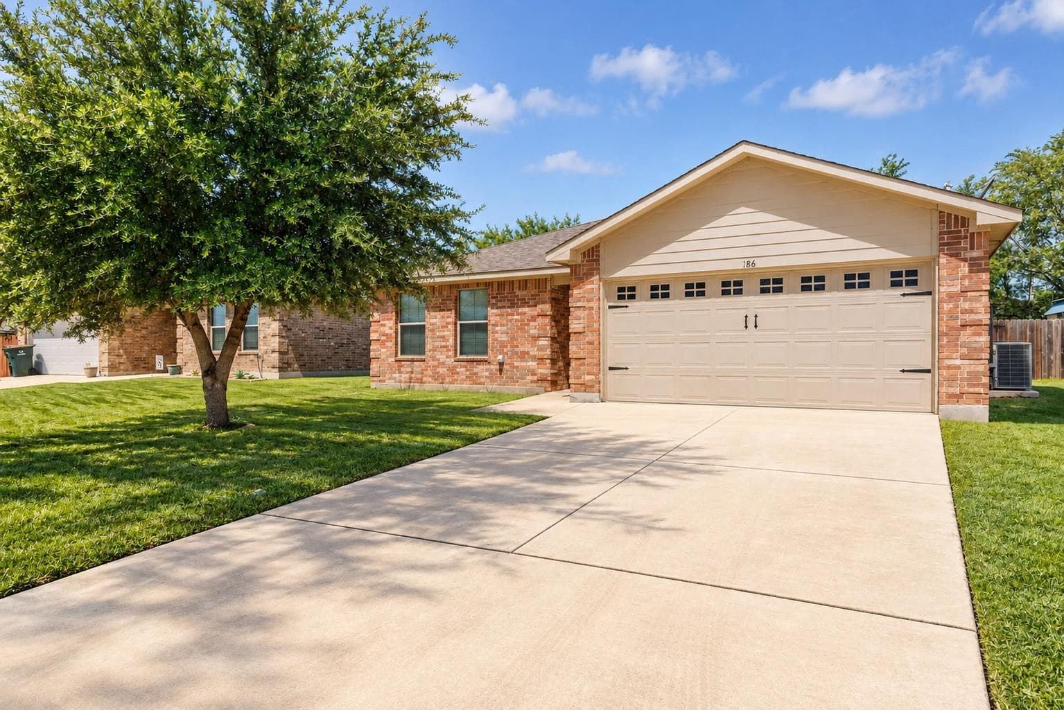 186 Talon Dr