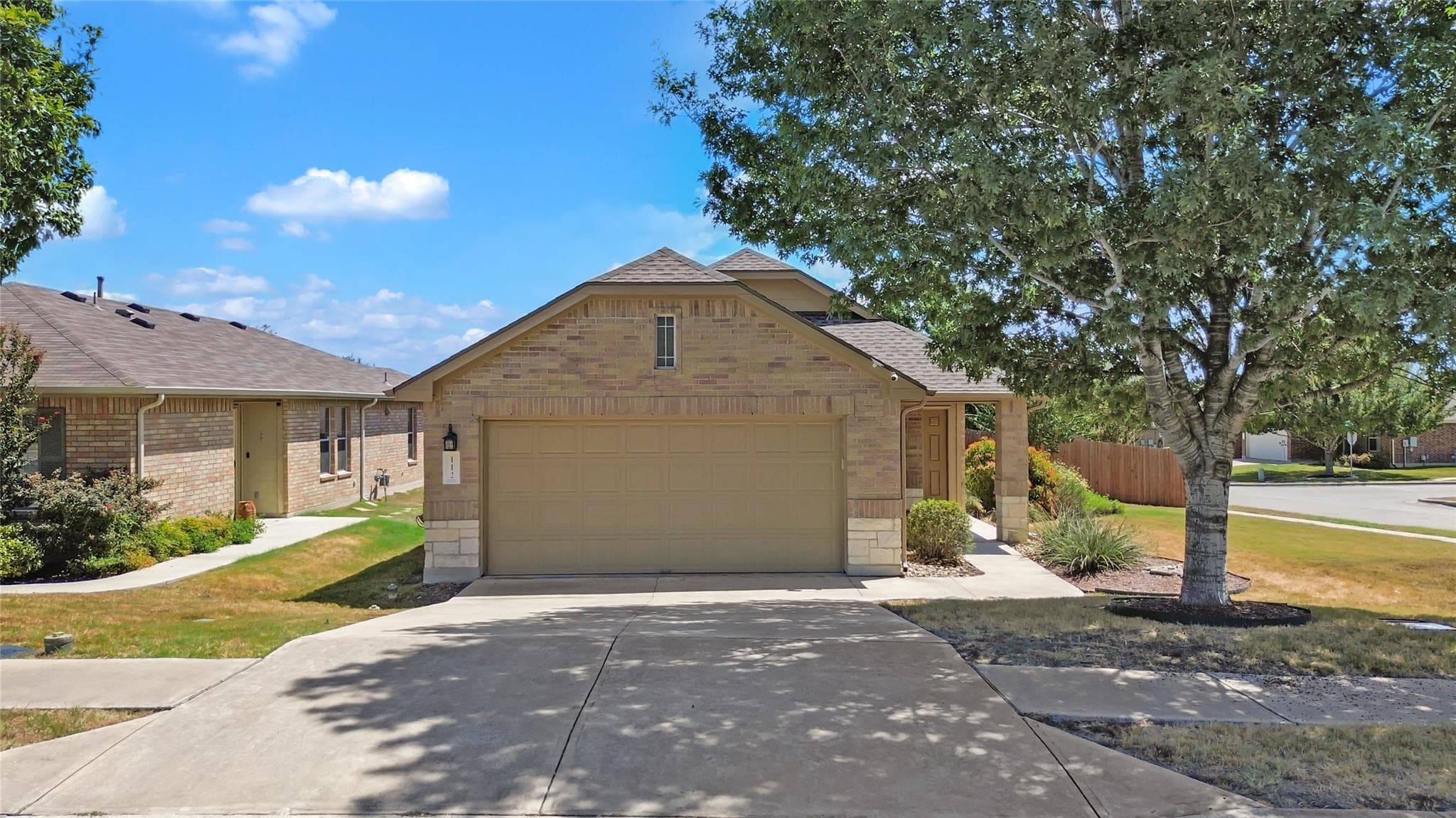 112  Willow Leaf Ln