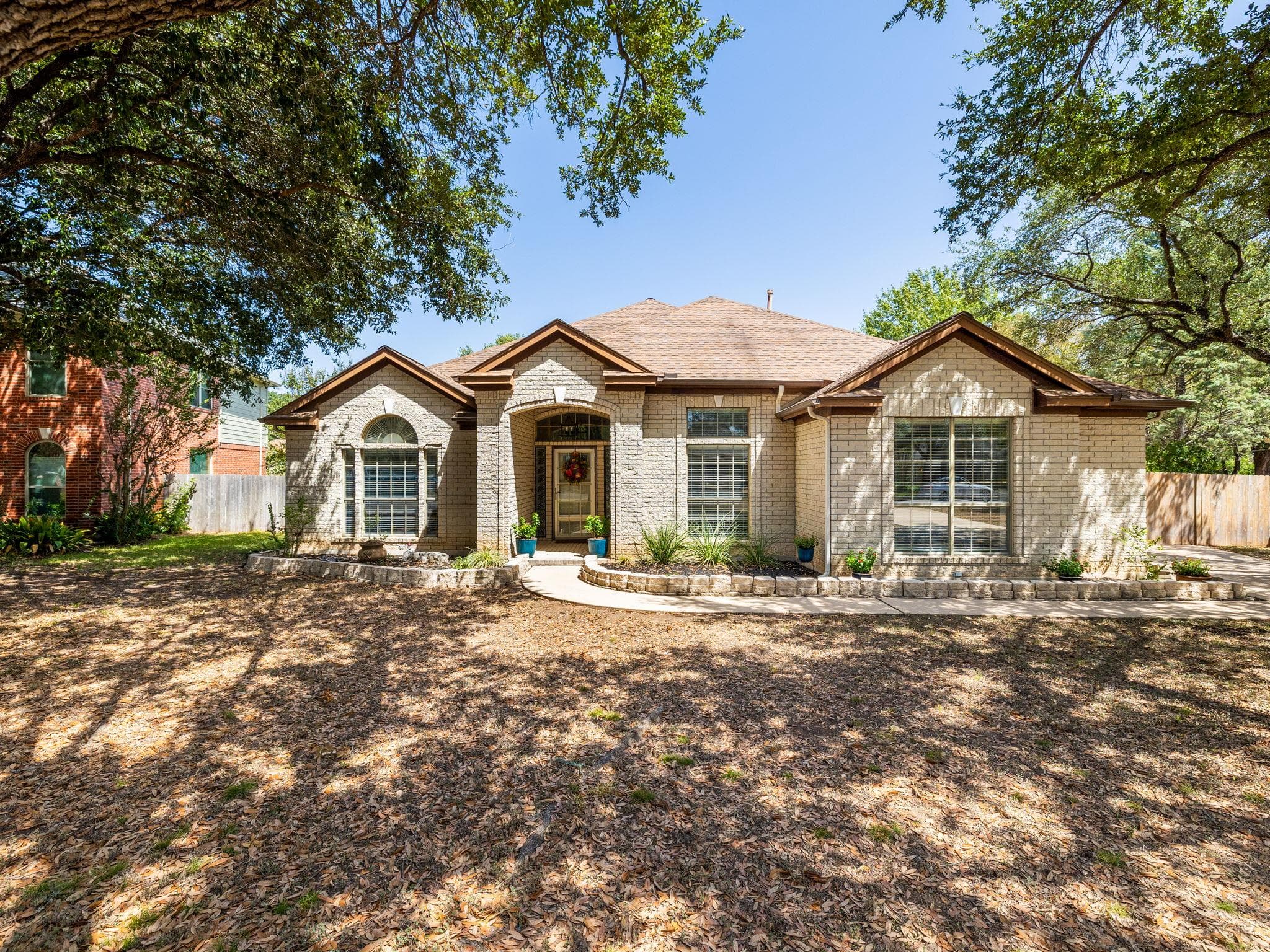 5210  Crooked Oak Cv