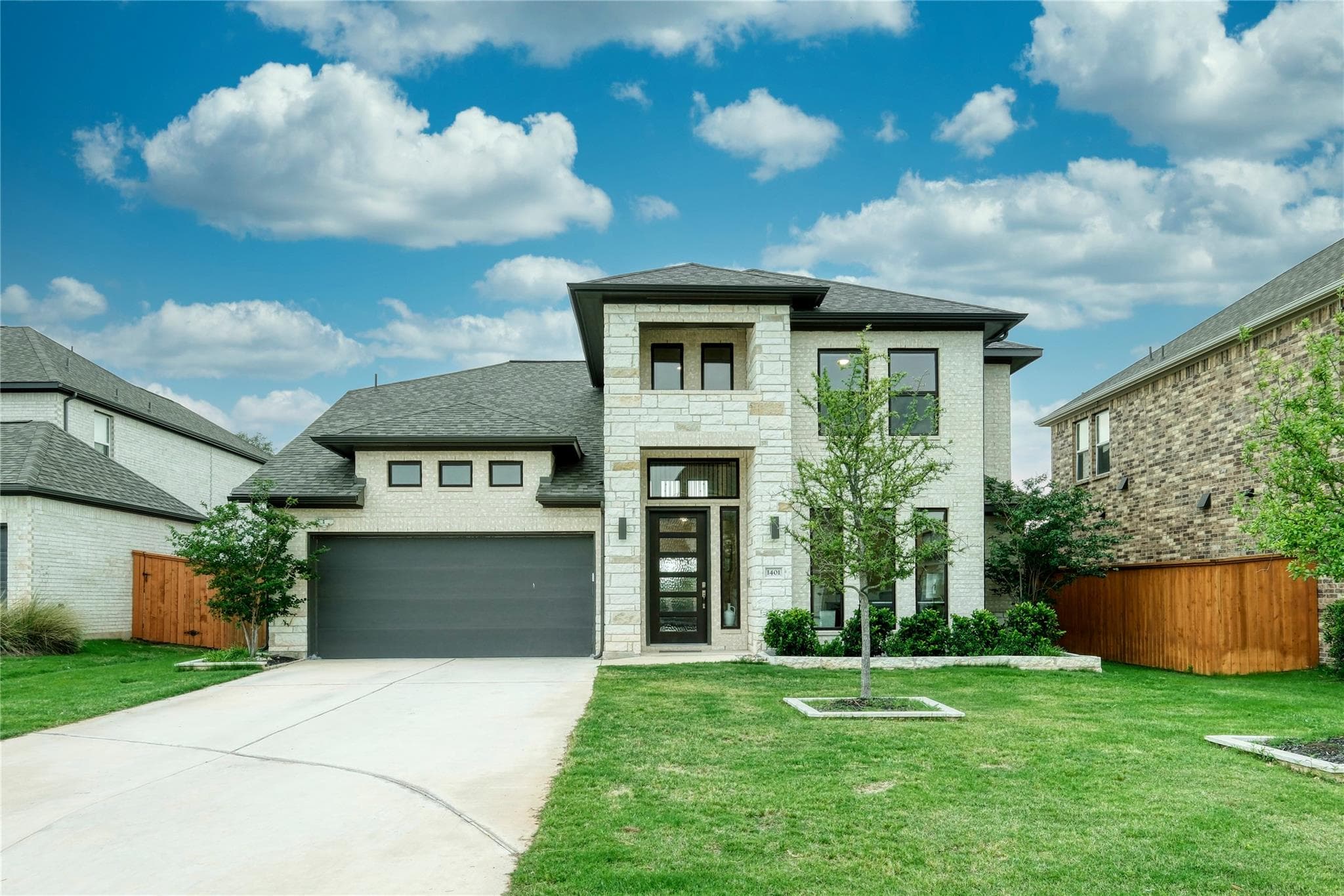 1401  Mulberry Oak Ln