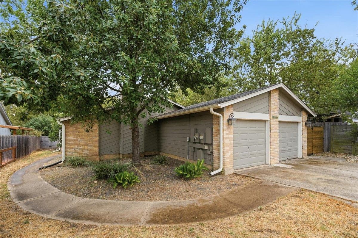 6713 West Gate Blvd #A