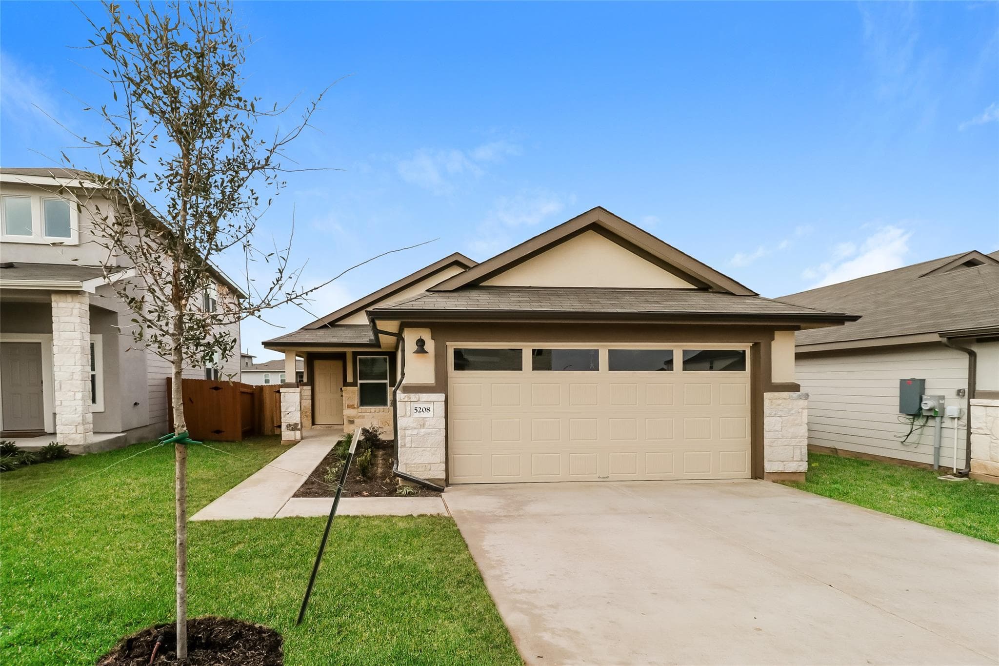 5208  Saddle Club Dr