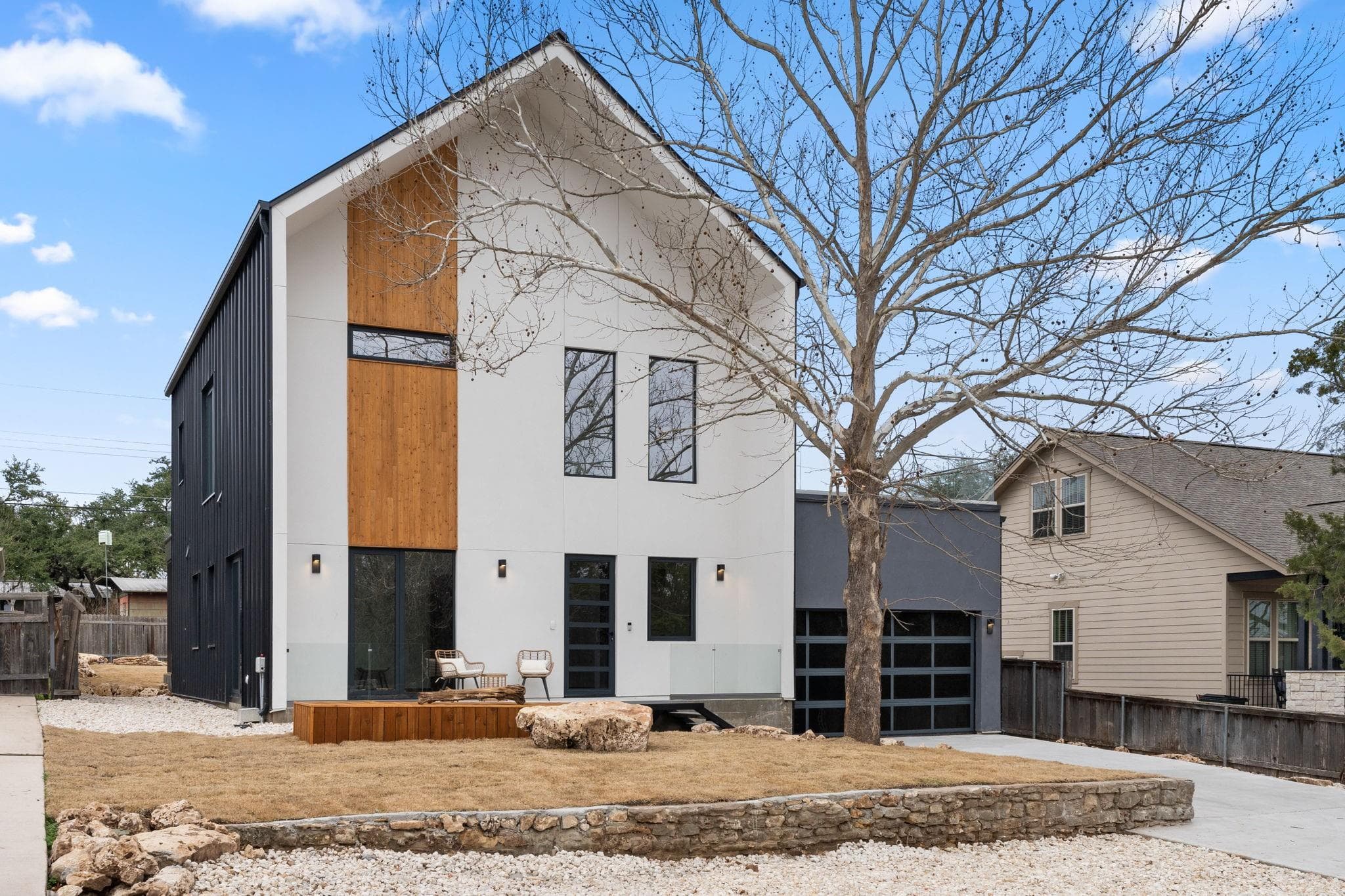 2915  Chisholm Trl