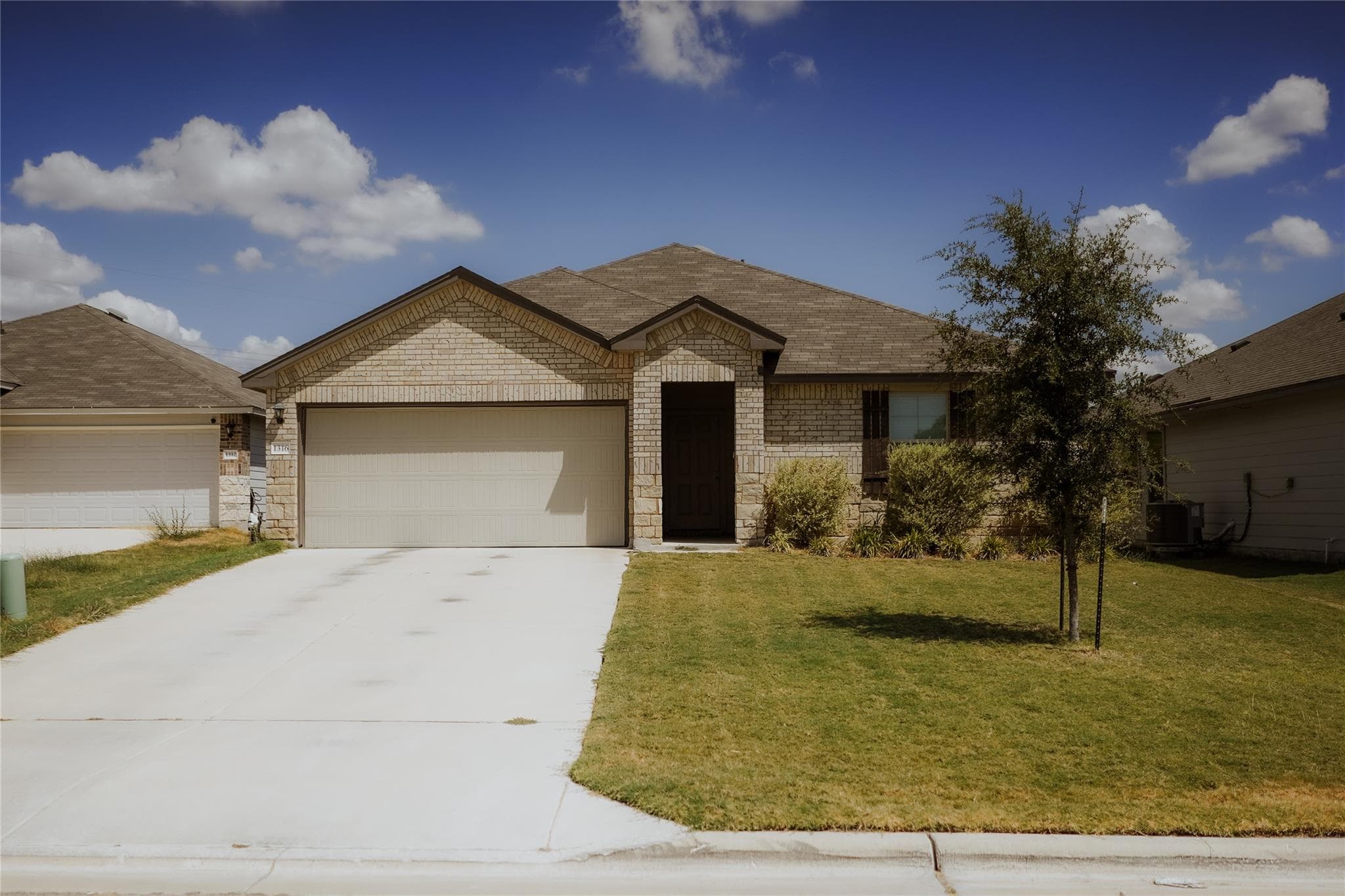 1316  Zetsche Ct
