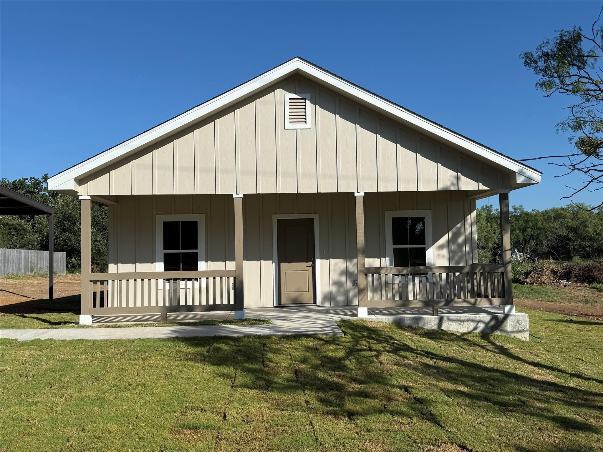 1882  County Road 1154 None