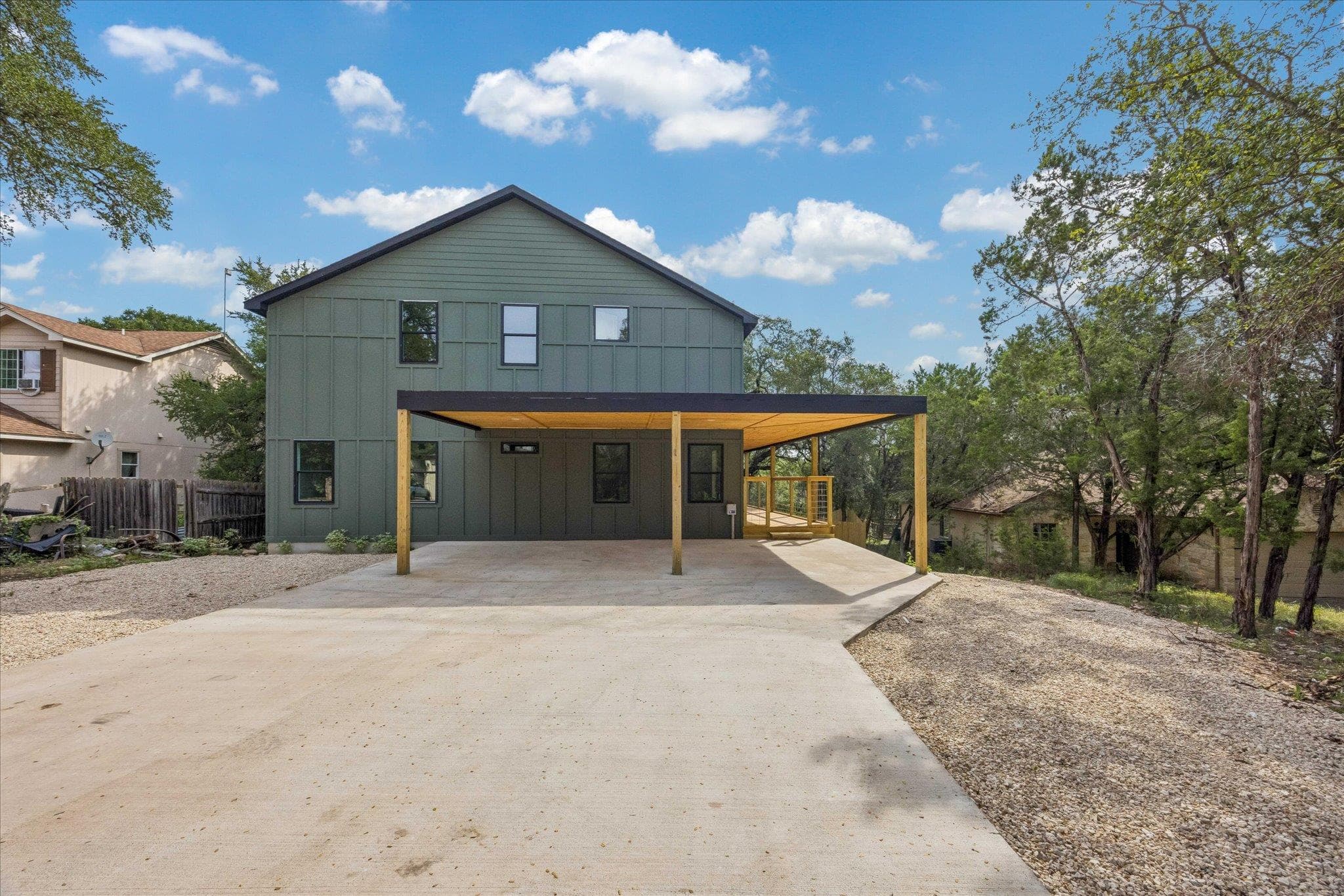 34 Pleasant Valley Dr