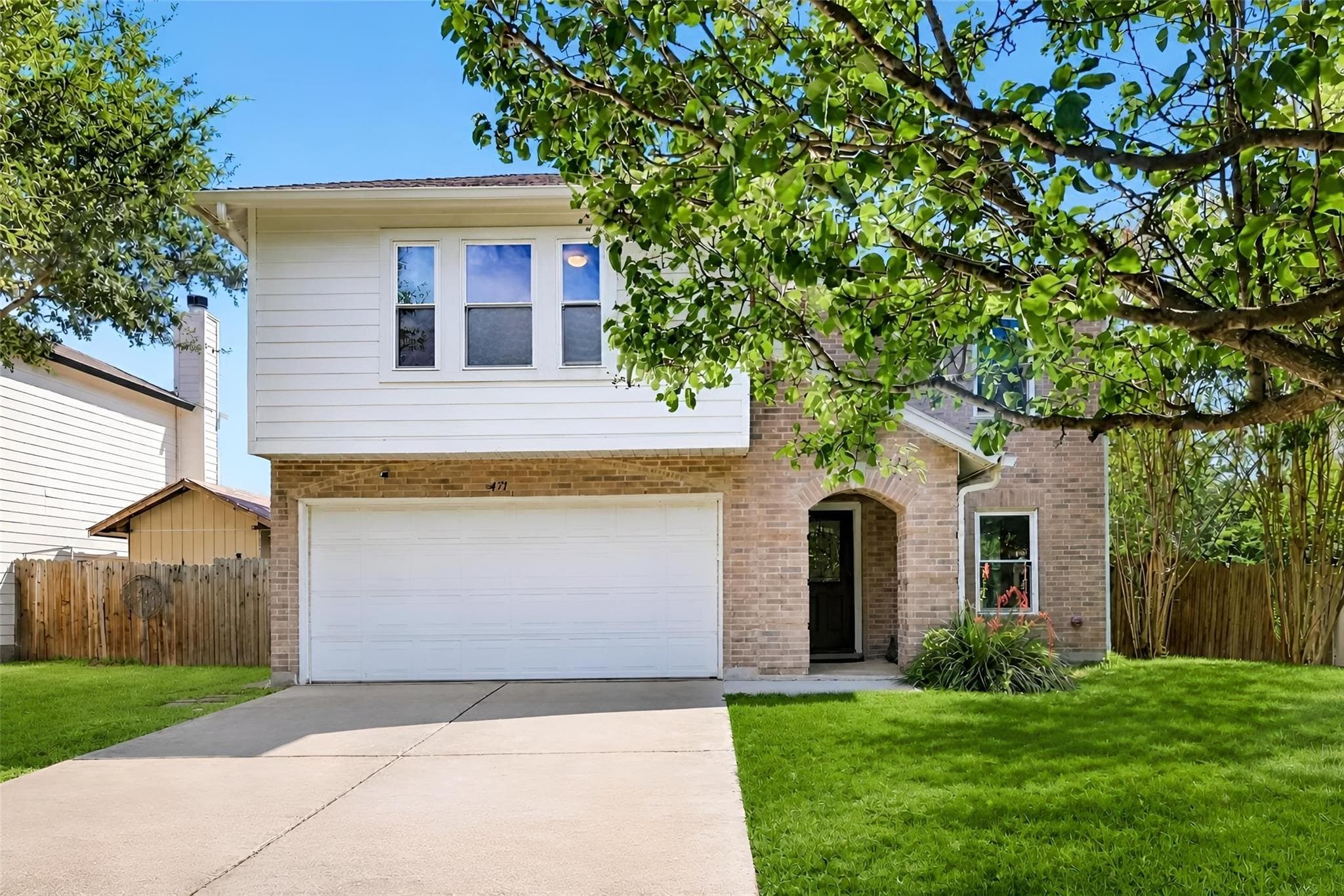 471  Thicket Ln