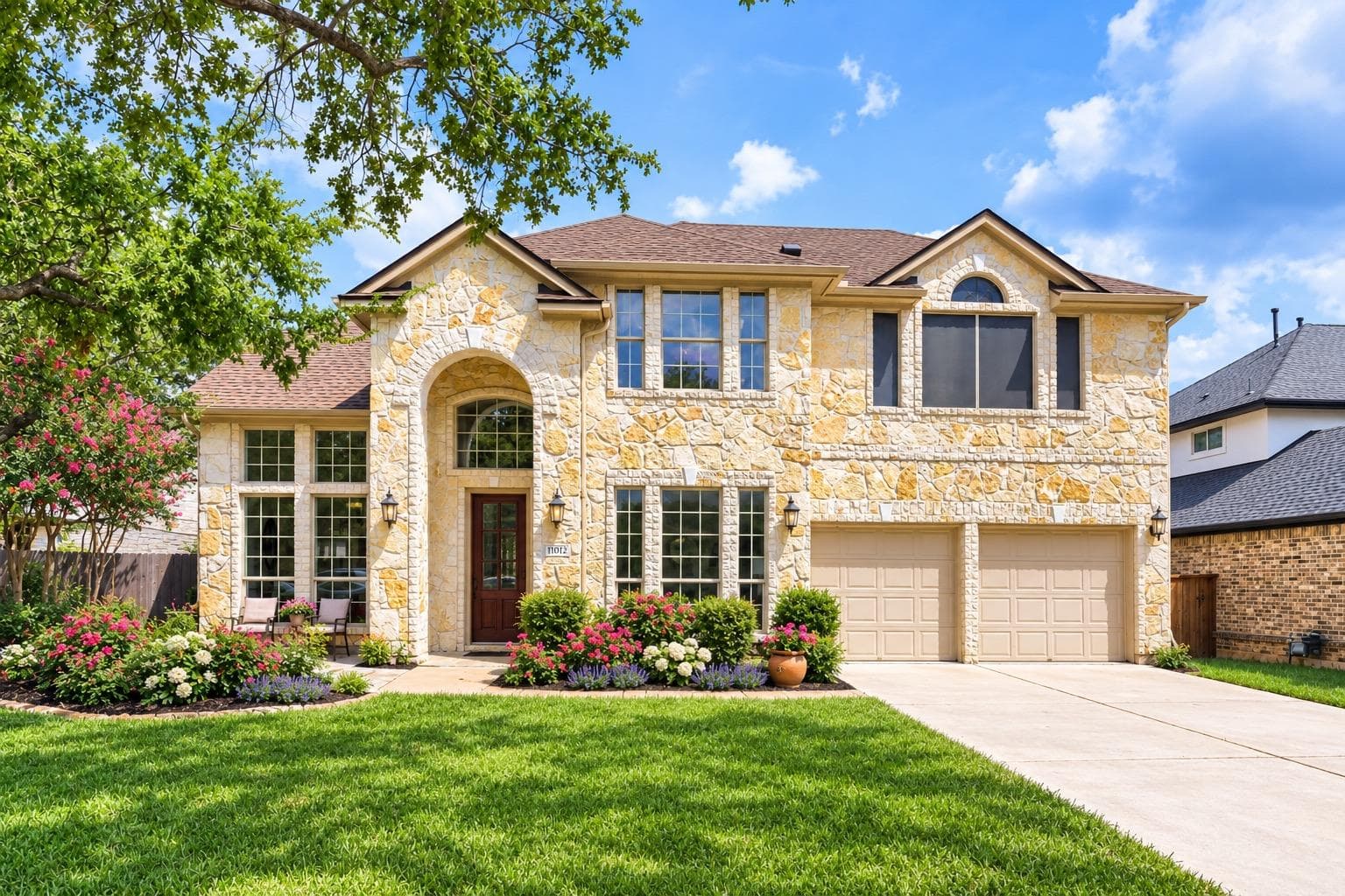 11012  Tornasol Ln
