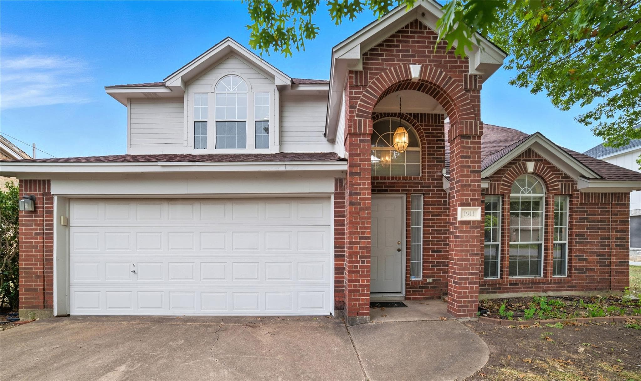 1911 Cedar Bend Dr