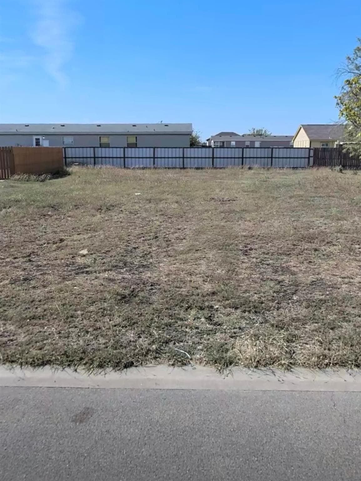 3207  SEVILLA Dr