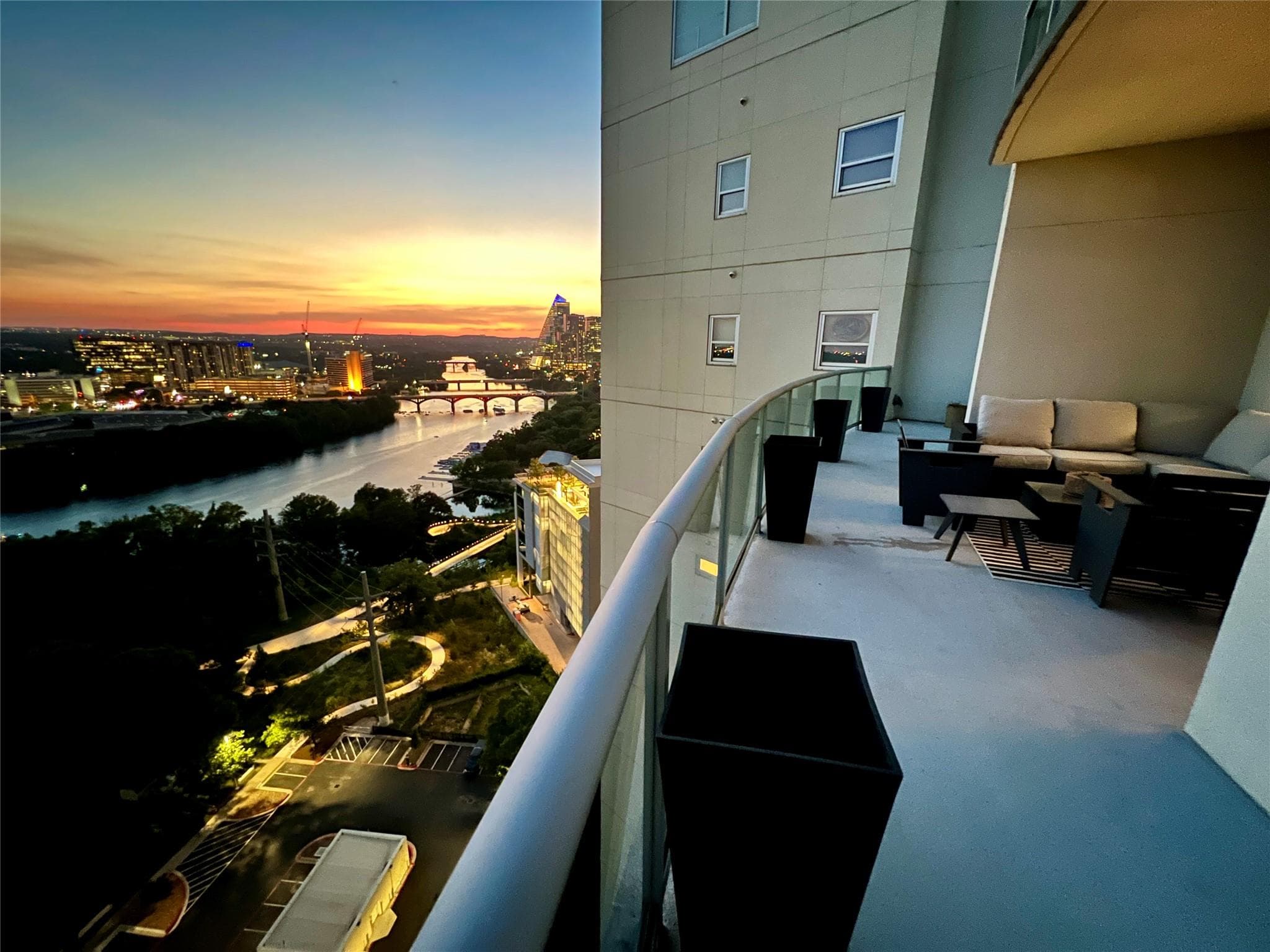603  Davis St  #2108