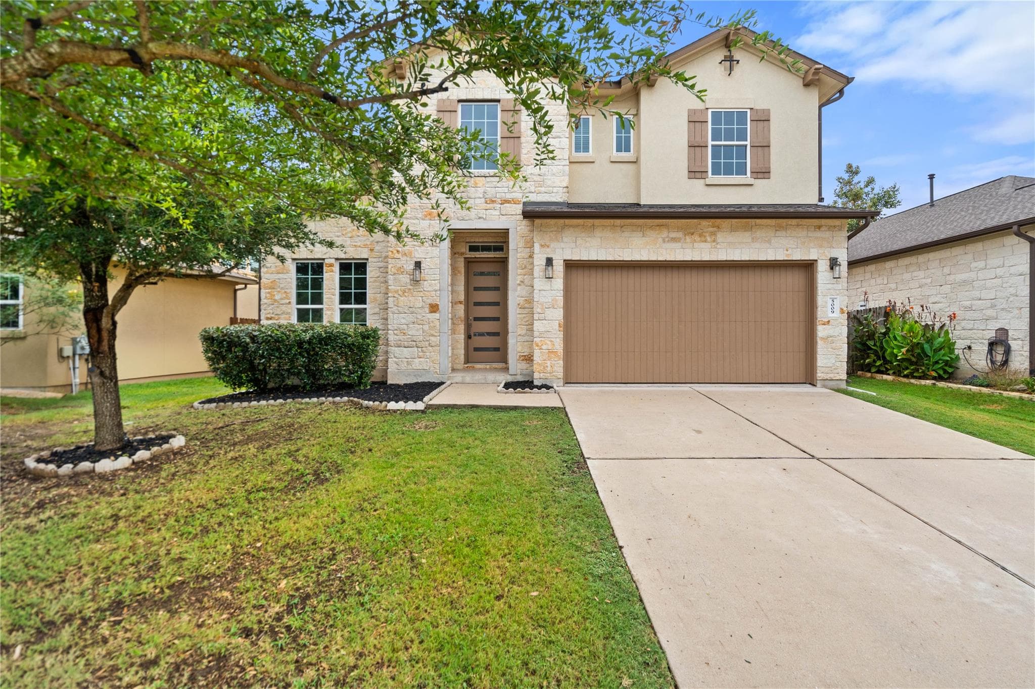 5009  Mandevilla Dr