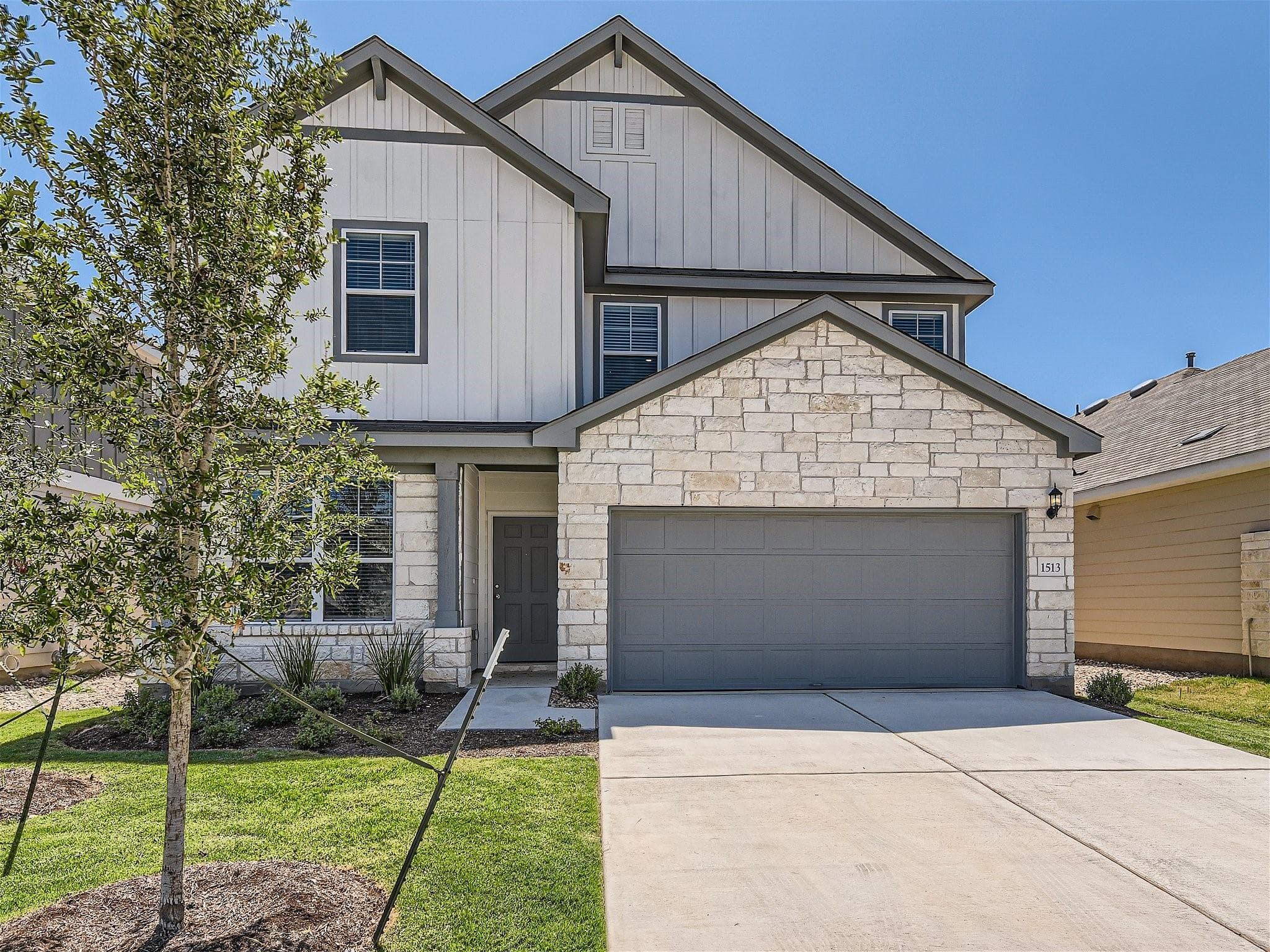 1513  Hope Ranch Rd