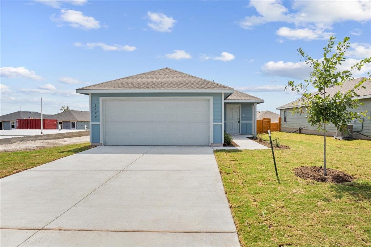 1122  Newey Cir