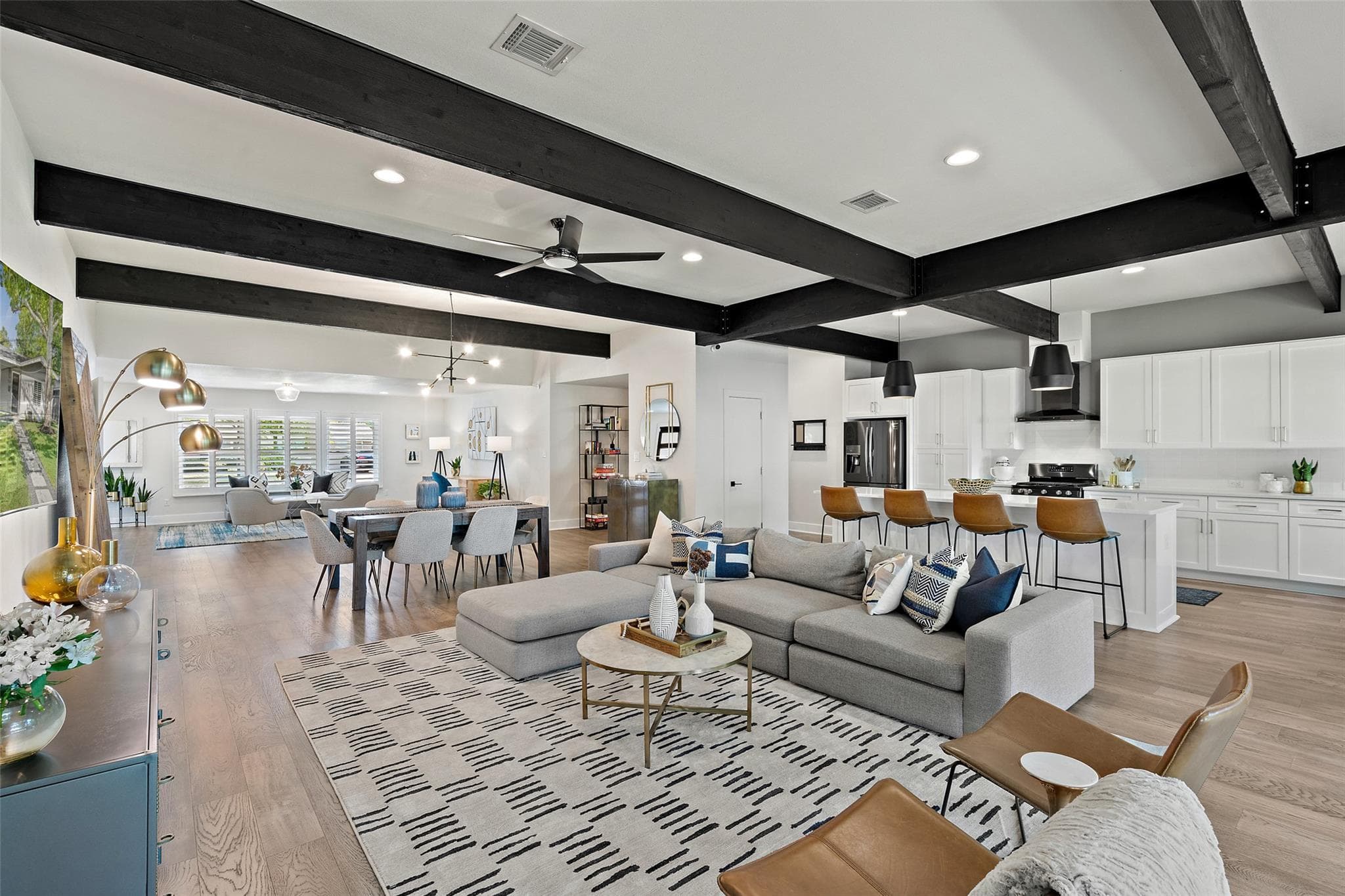 5721  Louise Ln