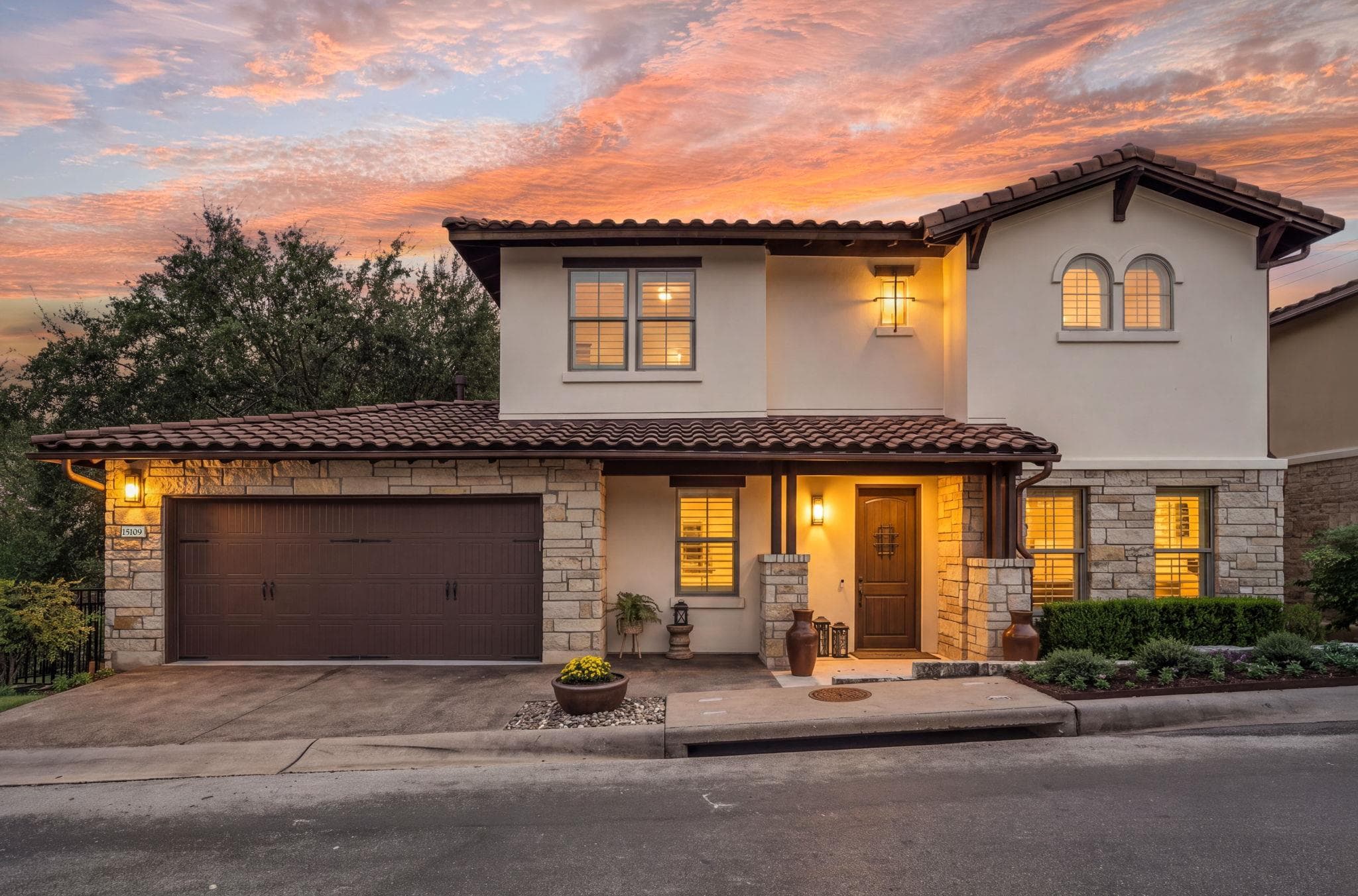 15109  Falconhead Grove Loop