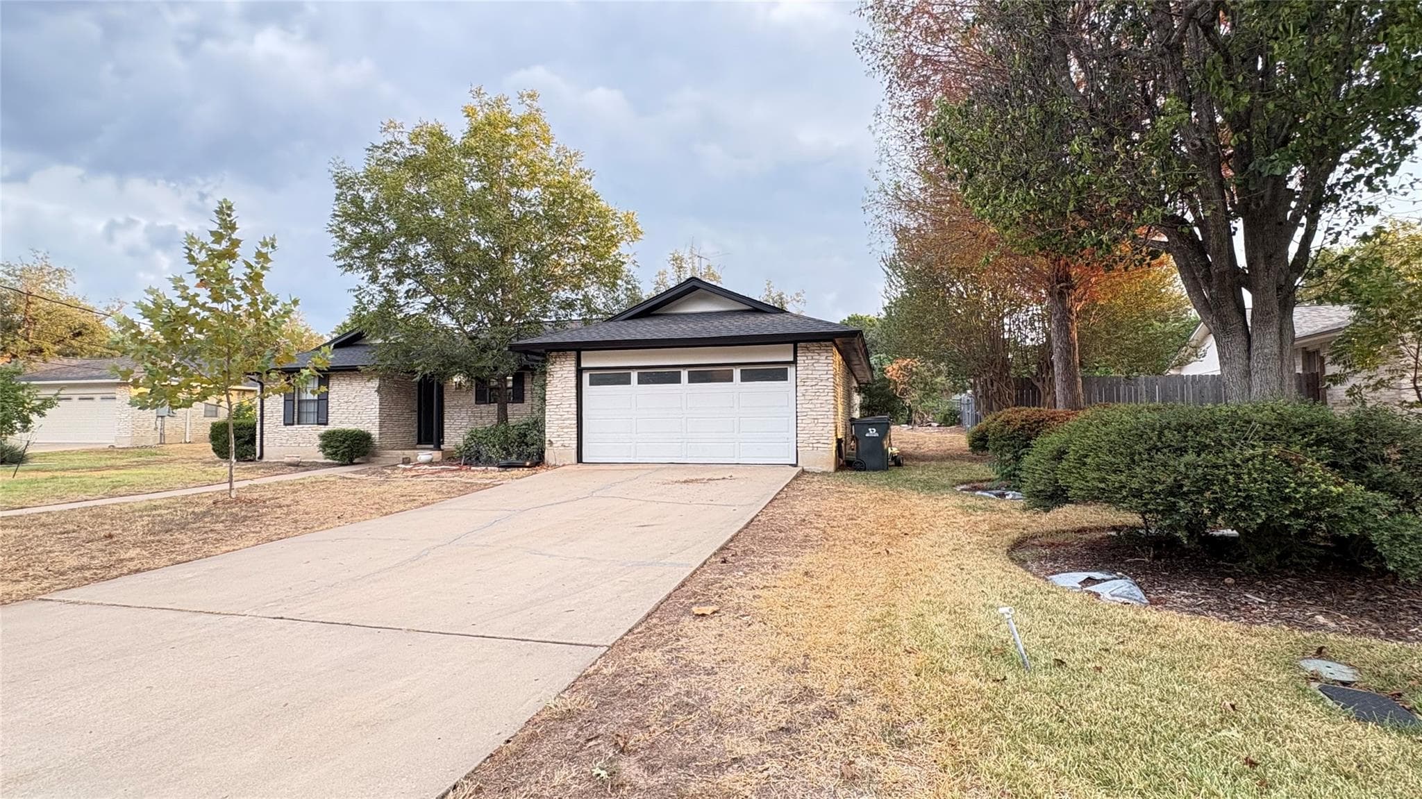 113  Oakland Dr