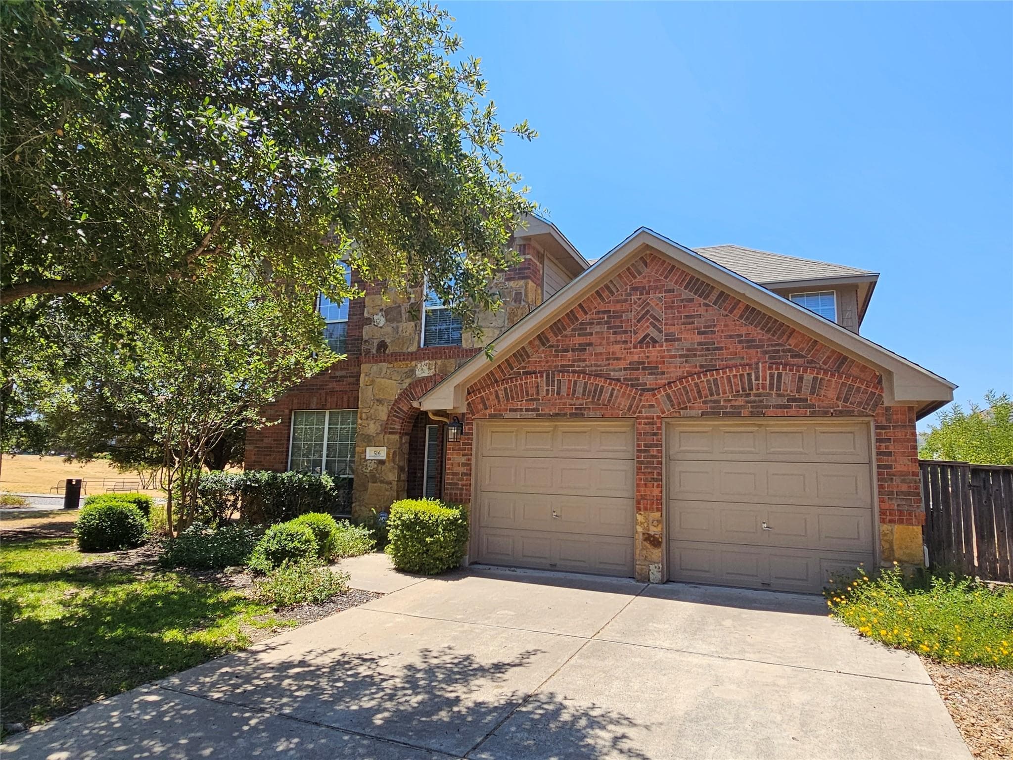 516  Centerbrook Pl