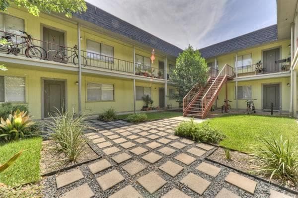 1501 W North Loop Blvd  #106