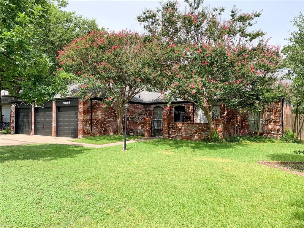 9016  Collinfield Dr