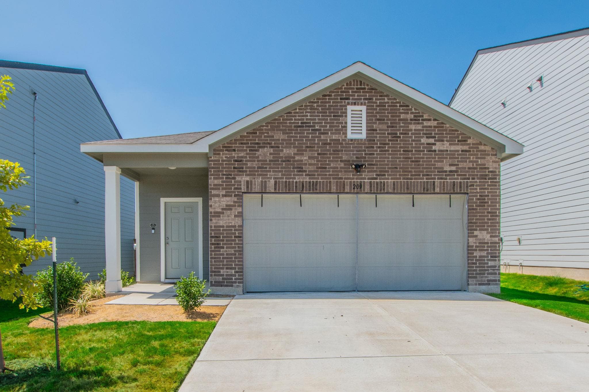 209  Dirty Harry Dr