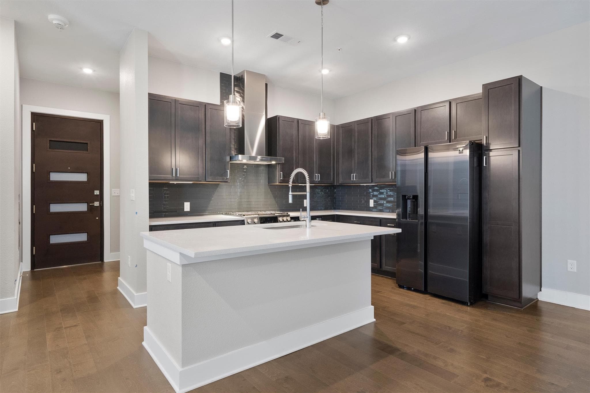 4405  Jackson Ave  #3203