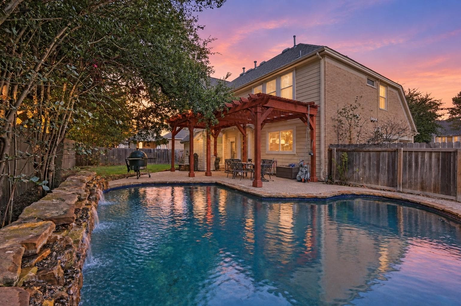 2129  Clear Lake Pl