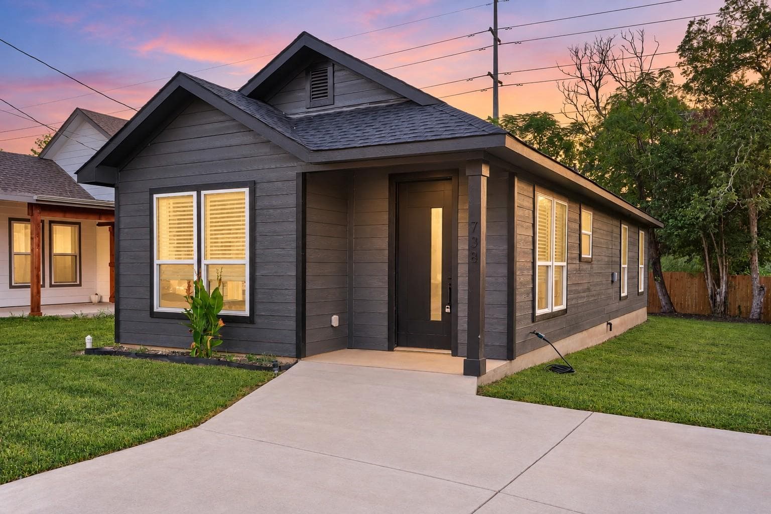 738  Chihuahua St