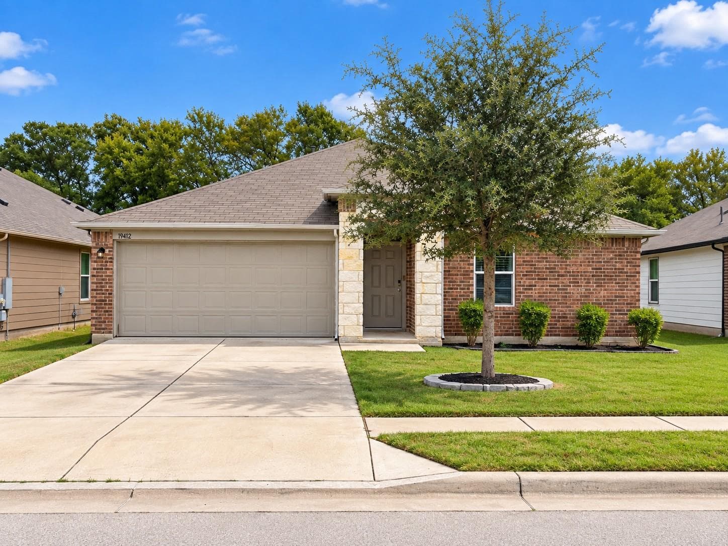 19412  Great Falls Dr