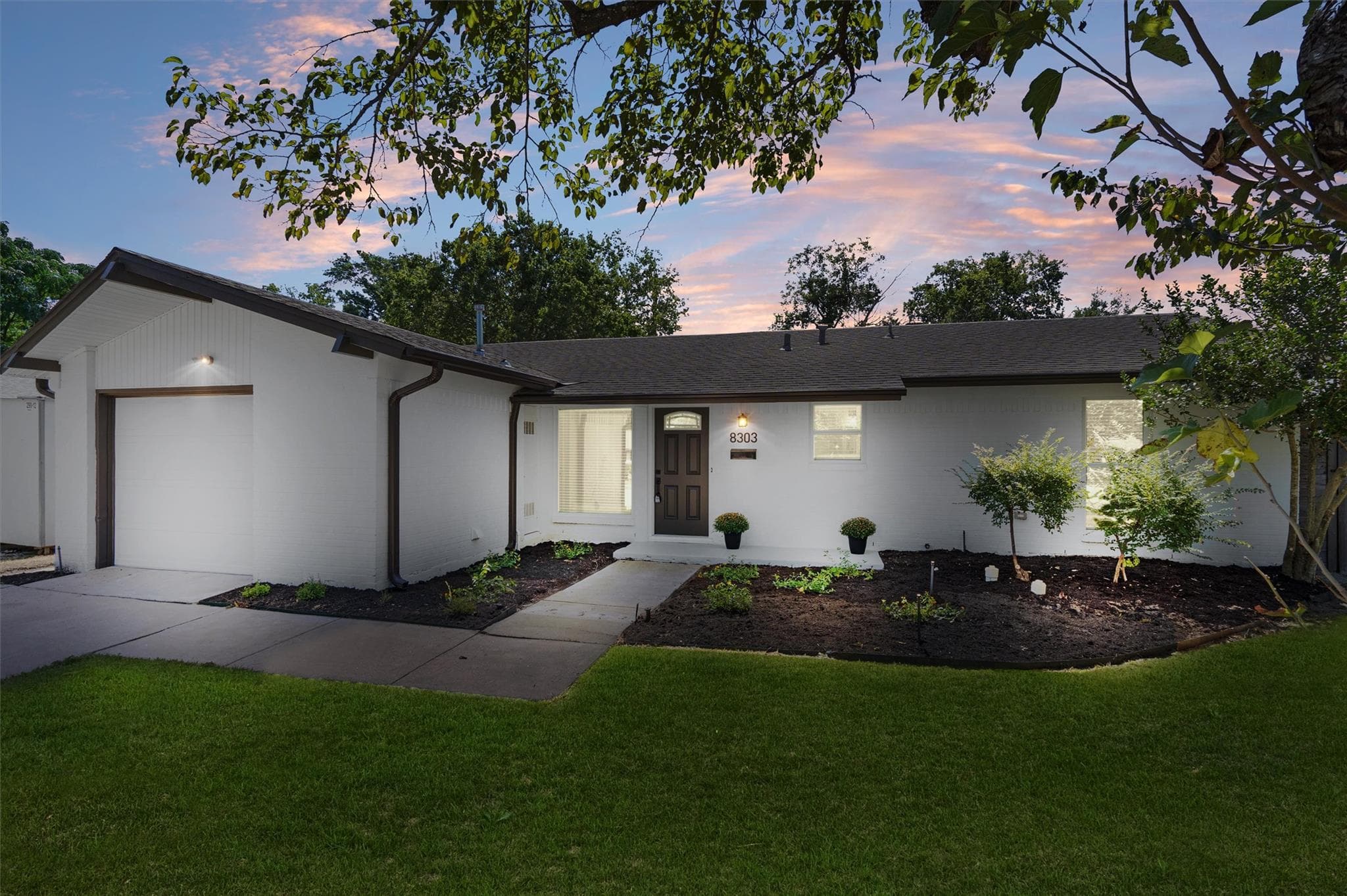 8303  Briarwood Ln